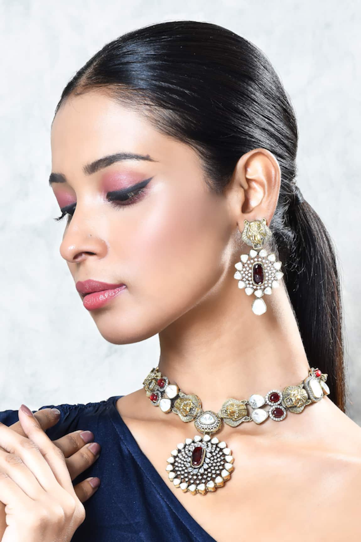 Our Purple Studio Kundan Stones Embellished Pendant Necklace Set 