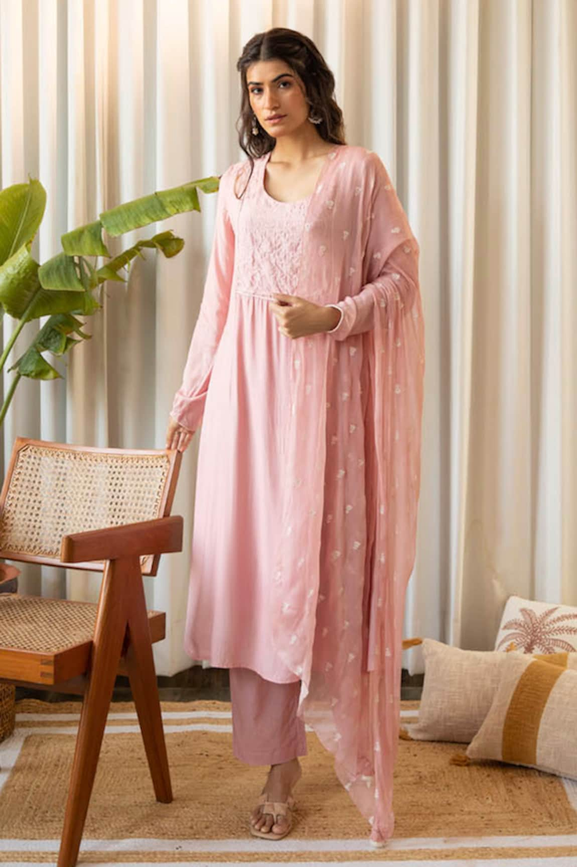 Kapraaaha Yoke Embroidered Kurta Pant Set