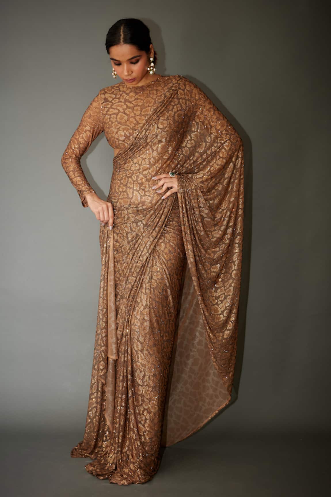 Itrh Natallia Leopard Pattern Saree With Blouse 