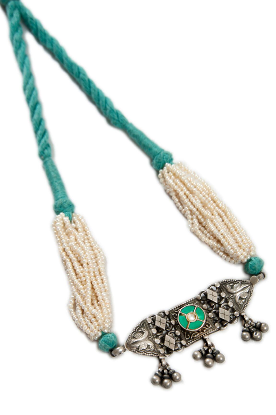 Neeta Boochra Bead & Kundan Embellished Pendant Choker