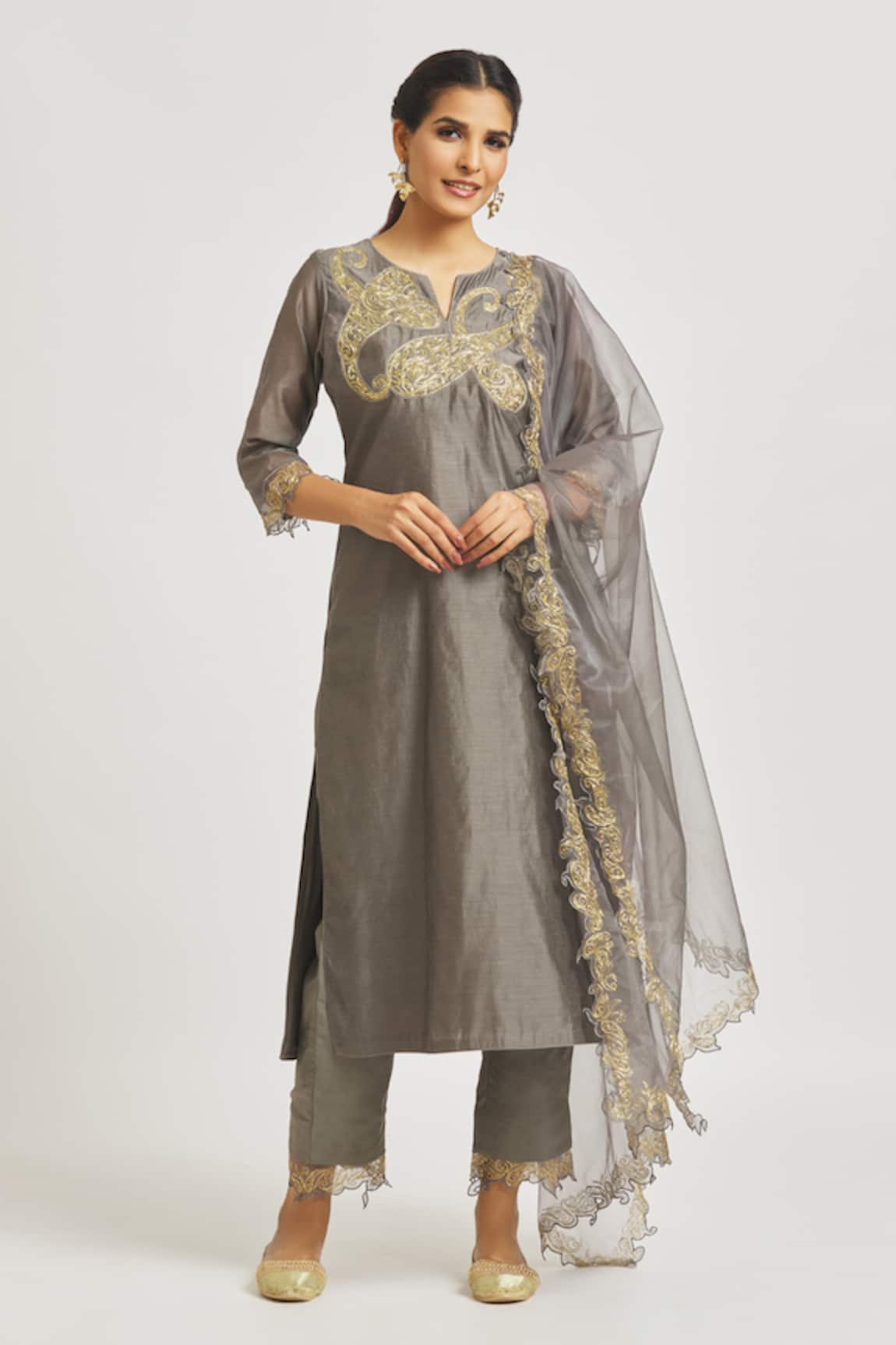 Asaga Paisley Embroidered Straight Kurta Set