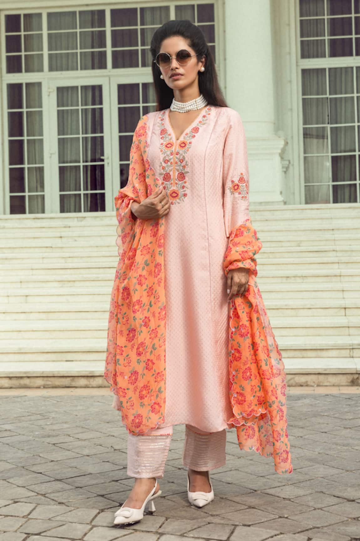 Dohr India Gul Thread Embroidered Kurta Palazzo Set