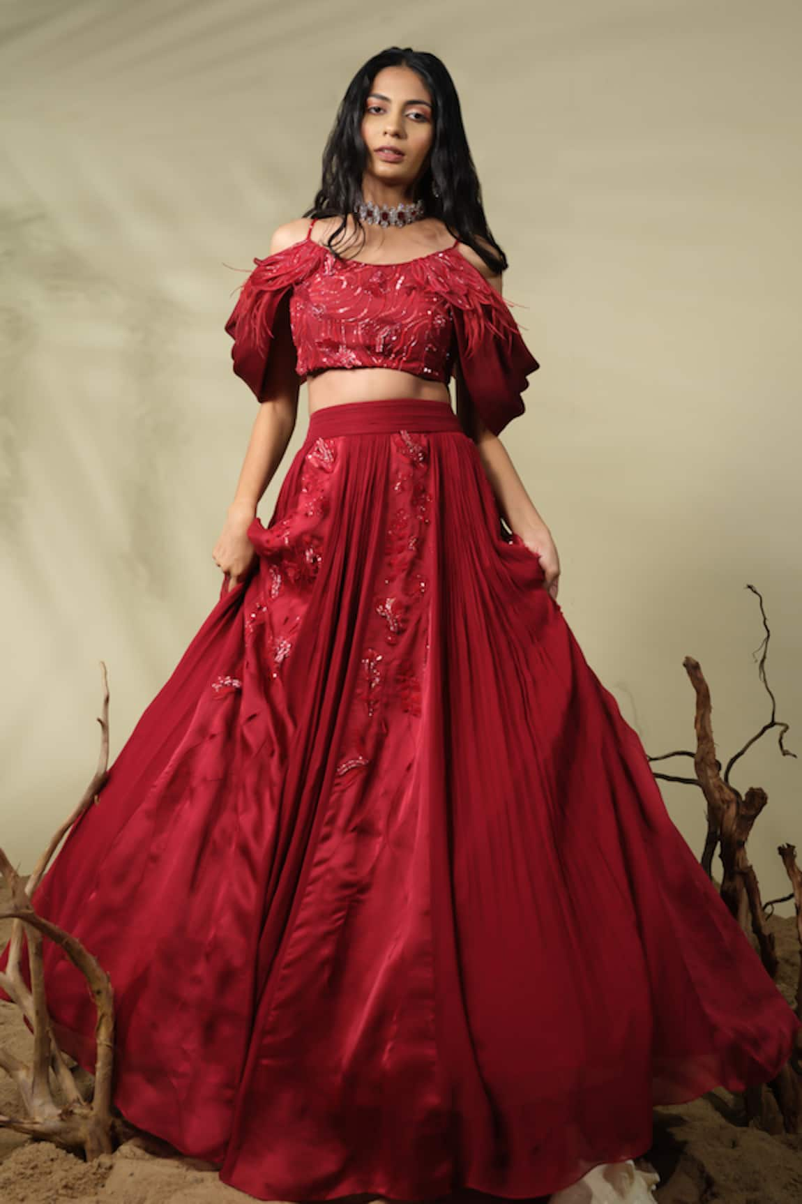 PIRI INDIA Ora Embroidered Blouse & Lehenga Set