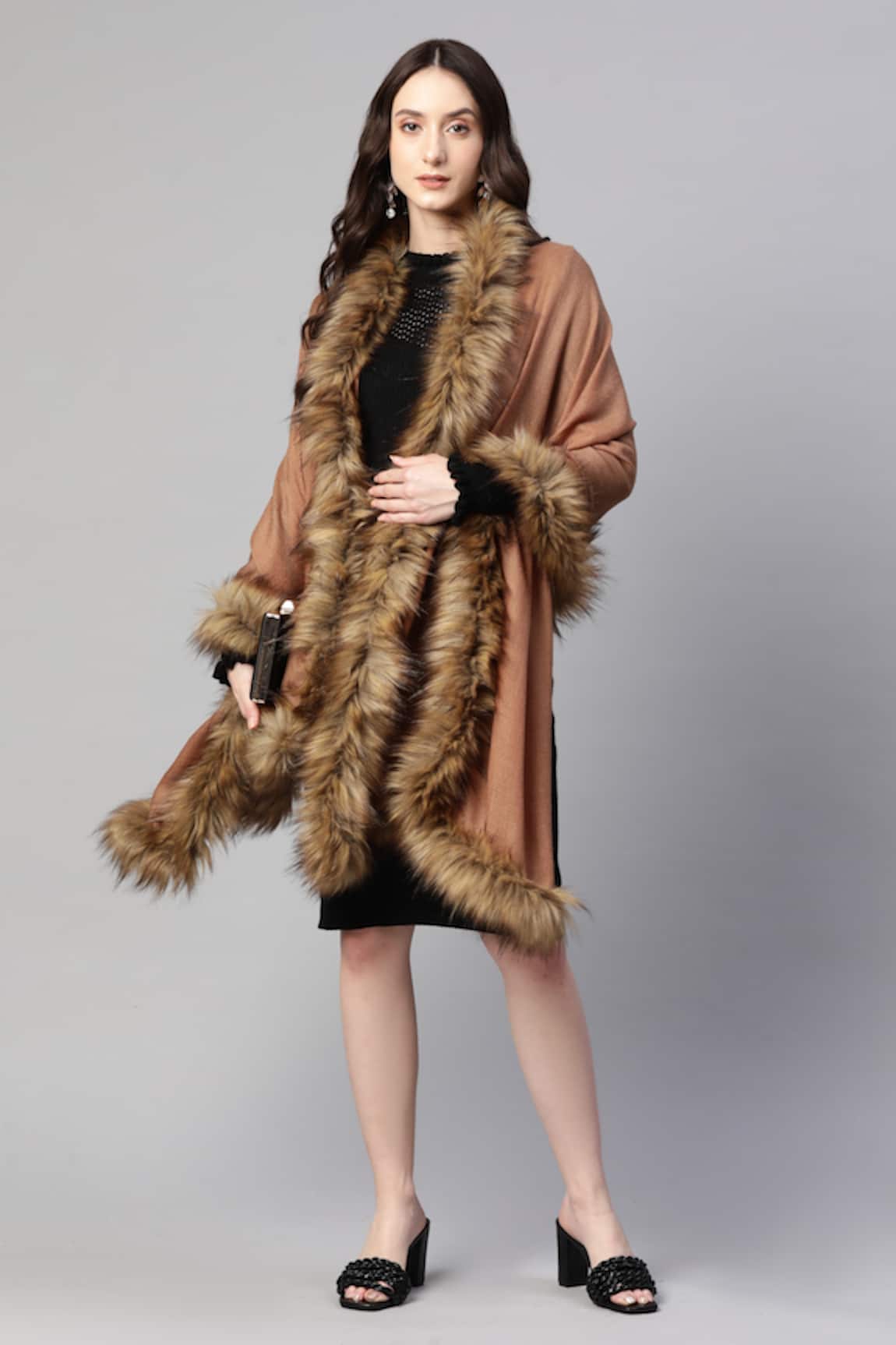 Modarta Fine Wool Fur Shawl 