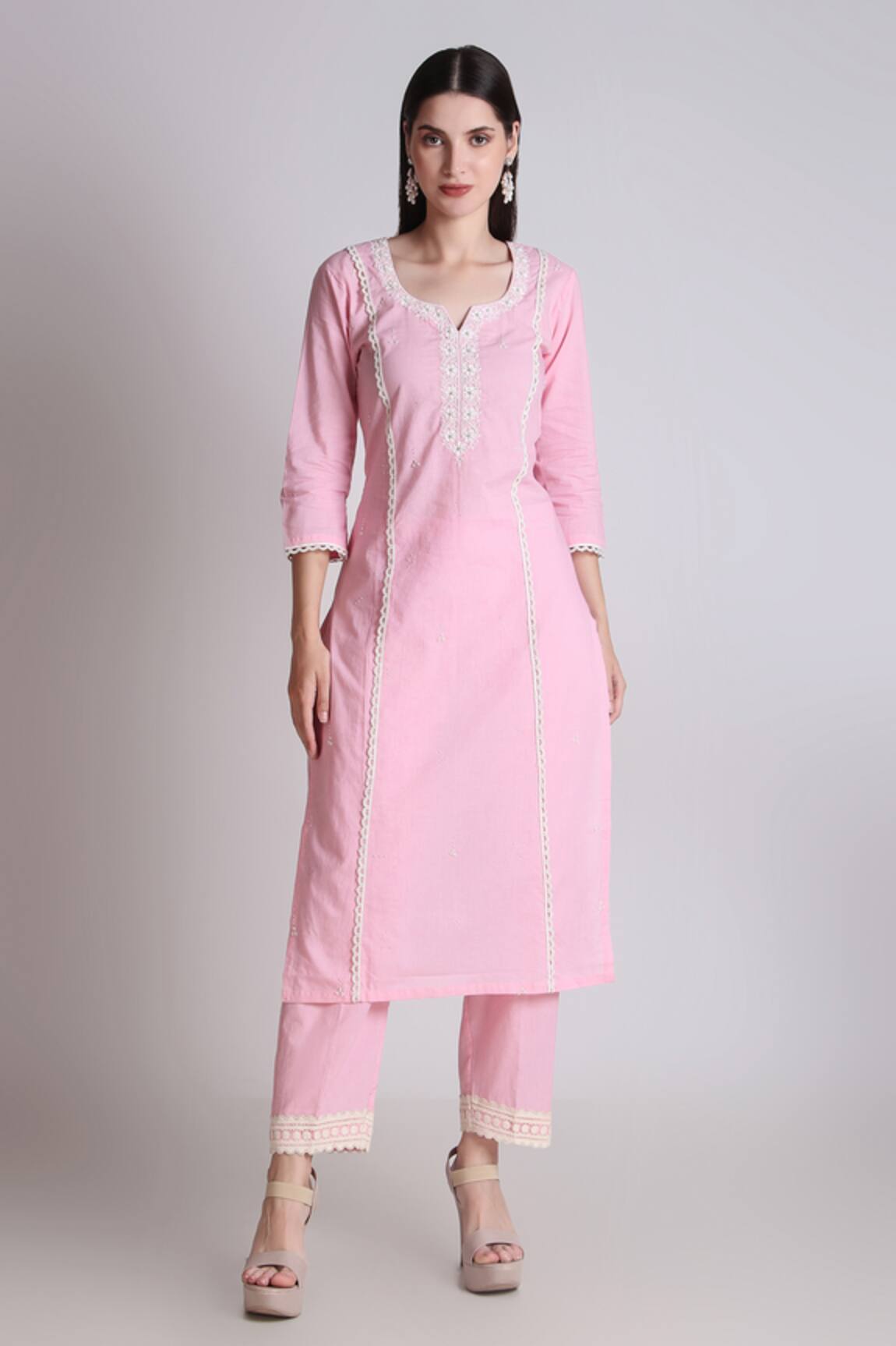 Tashee Blossom Embroidered Placement Kurta With Pant