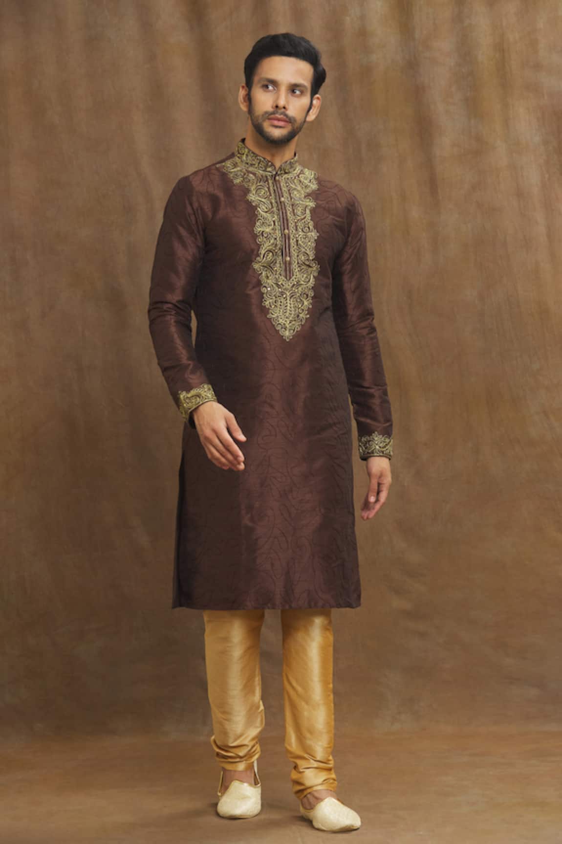 Arihant Rai Sinha Paisley Swirl Threadwork Kurta 
