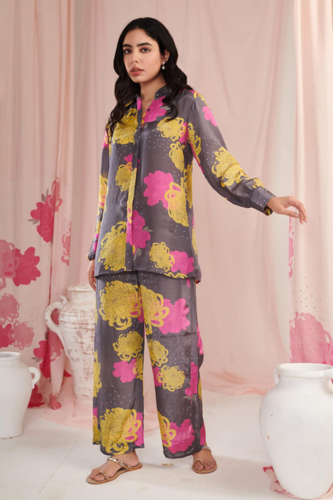 Negra Elegante Blossom Print Shirt With Pant