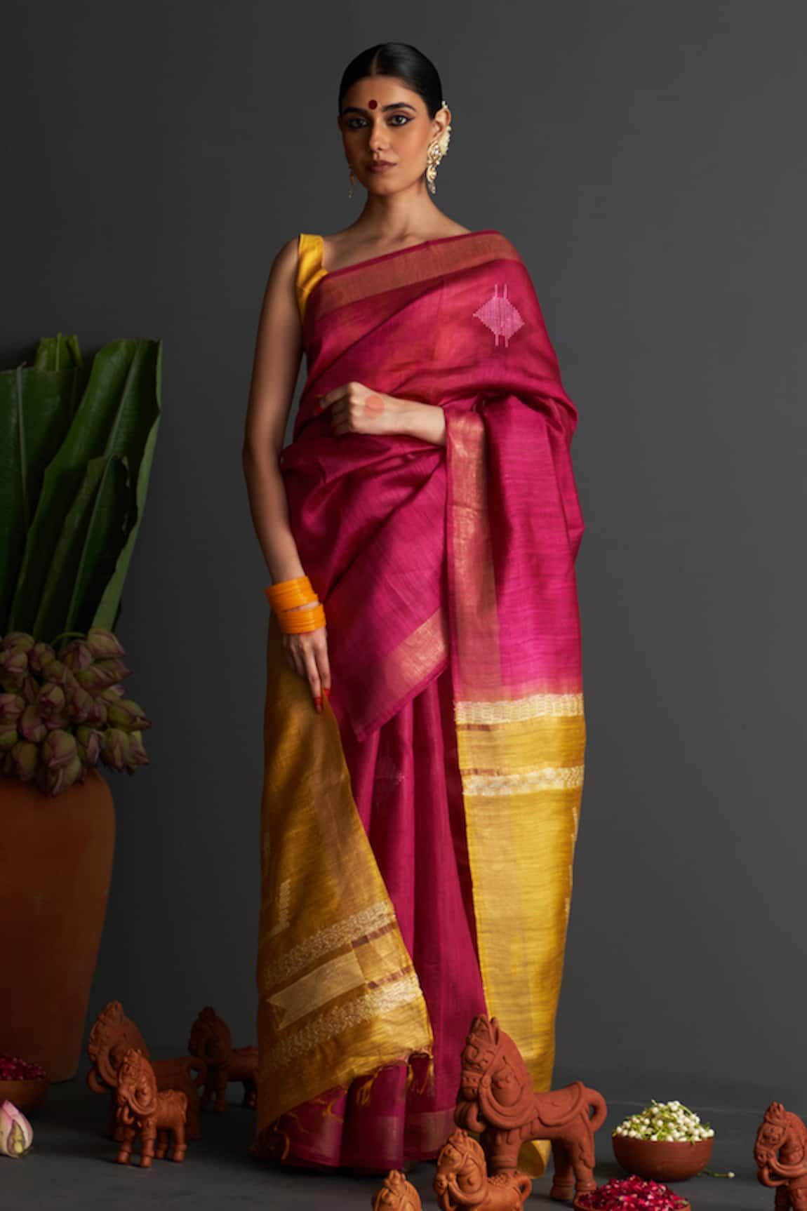 FIVE POINT FIVE Nargis Contrast Pallu Woven Saree With Running Blouse