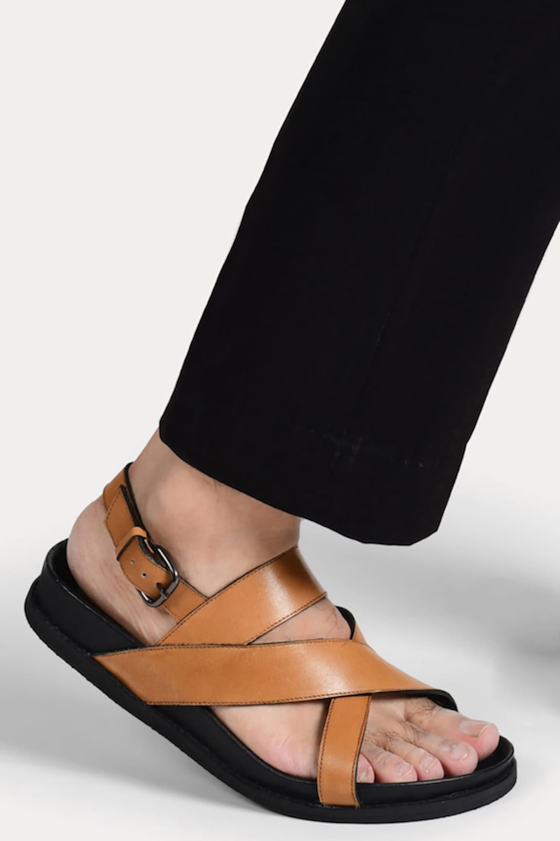 Morf Criss Cross Straps Leather Sandals