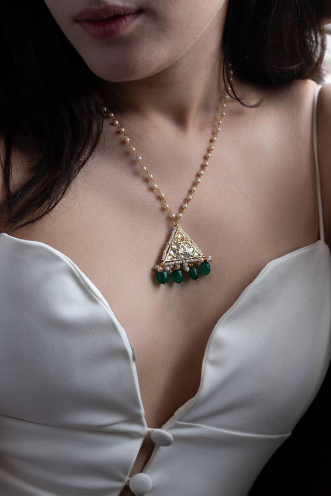 Do Taara Kundan Embellished Pendant Necklace
