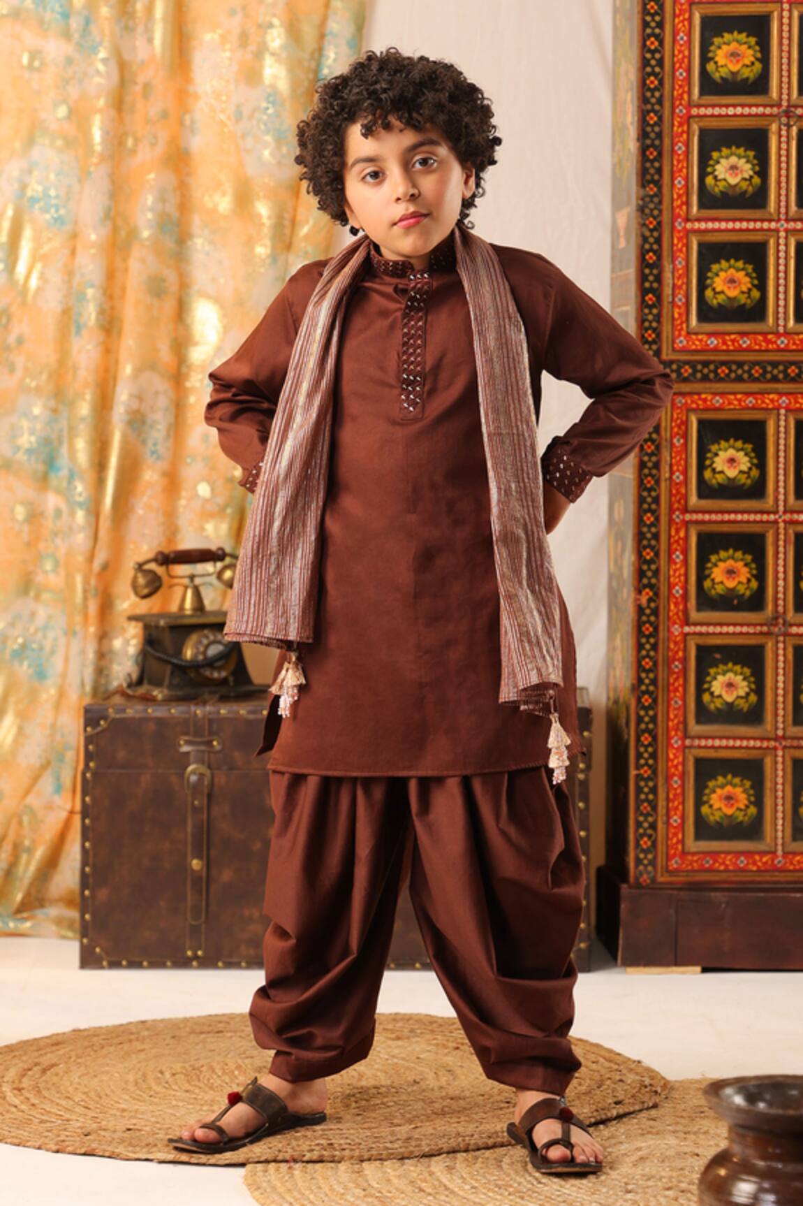 Cute Couture Placket Embroidered Kurta Set 