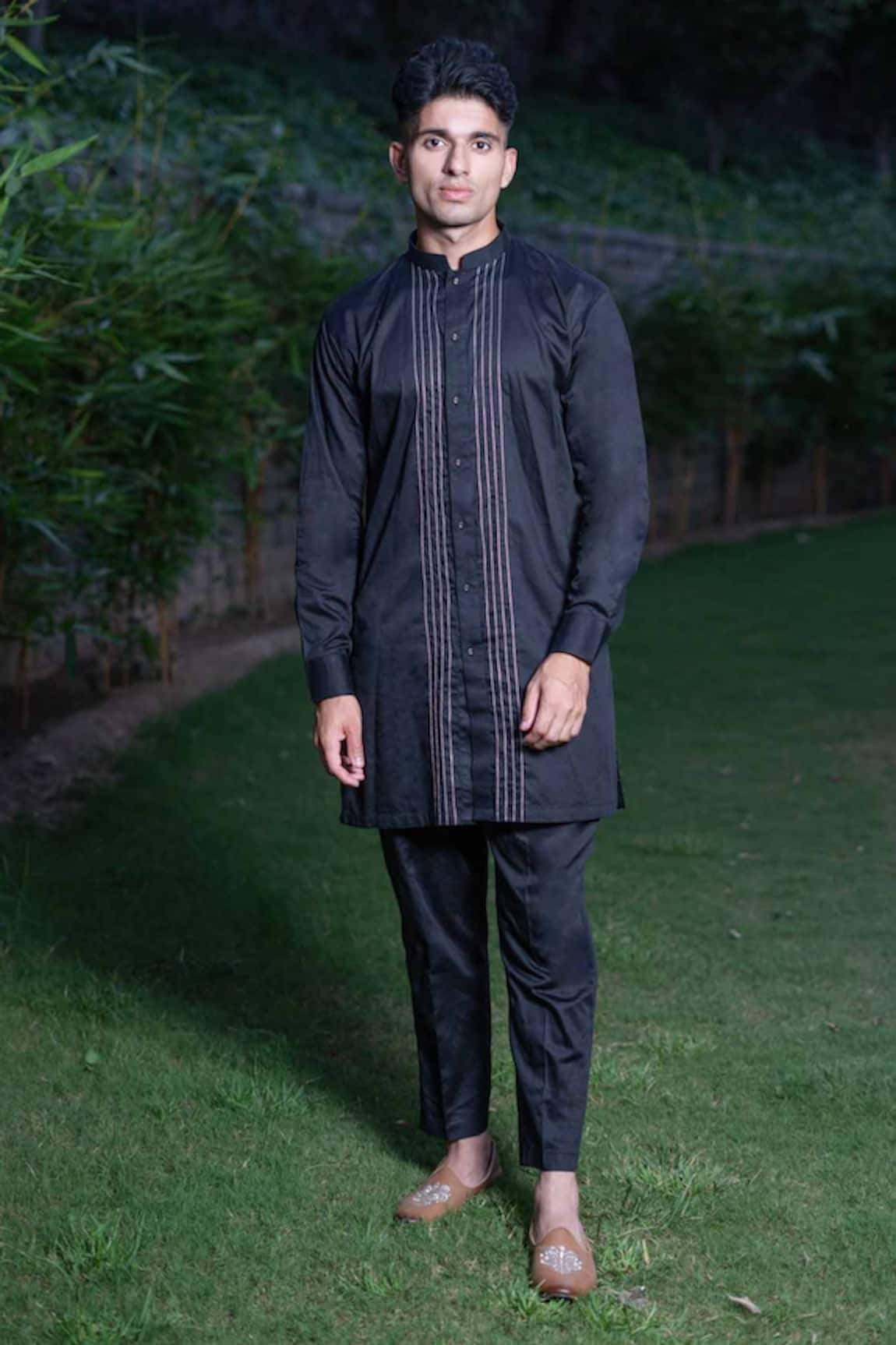 Ekavira Surmayi Striped Kurta Set