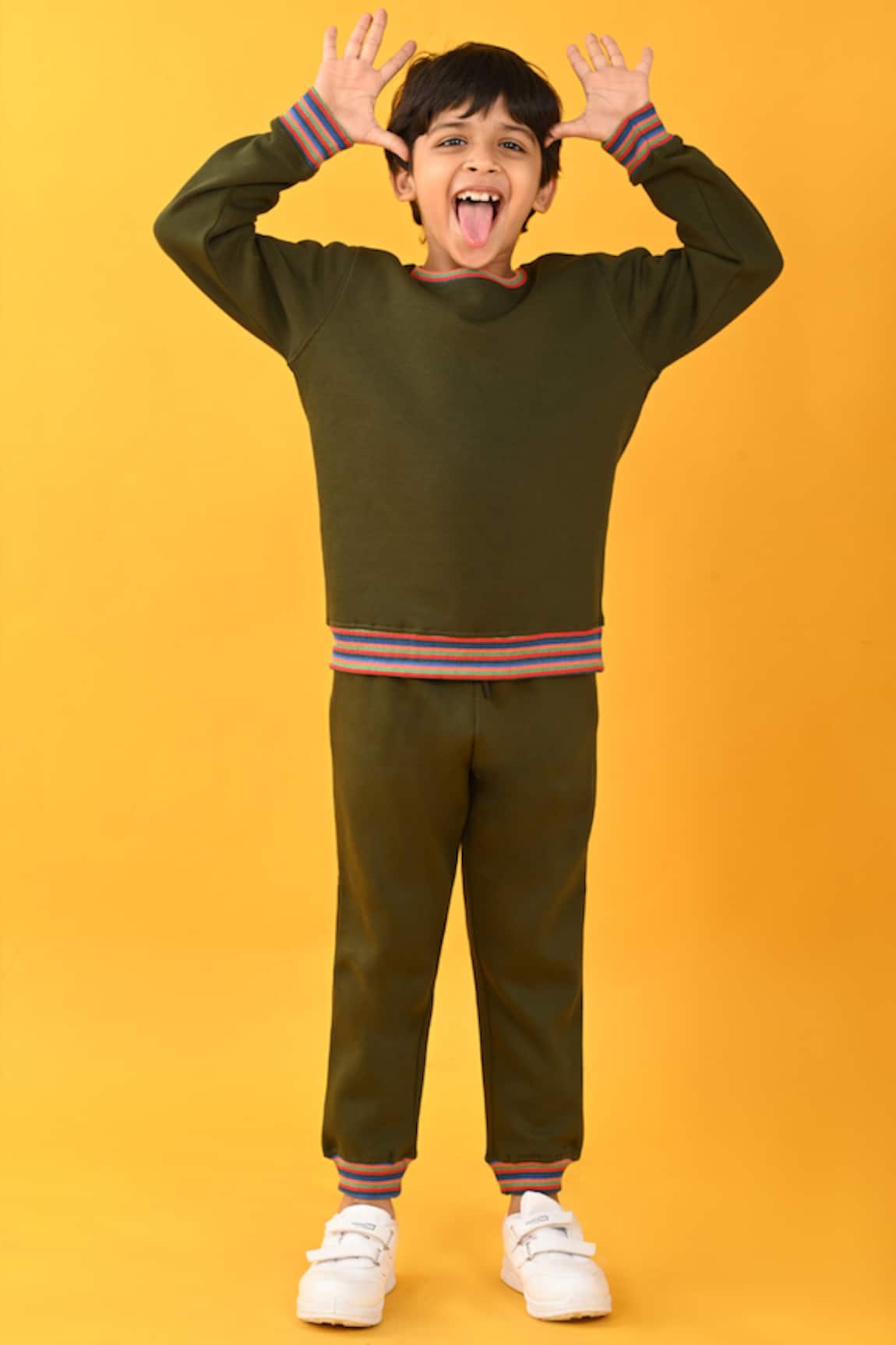 Anthrilo Rib Fleece Sweatshirt Jogger Set