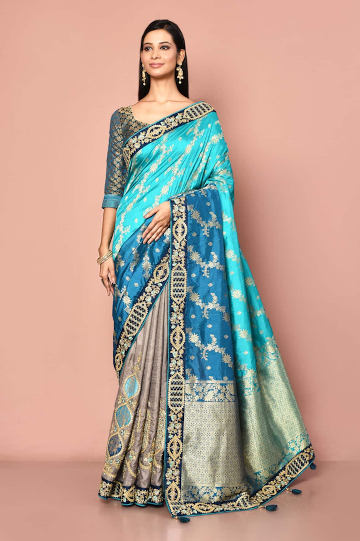 Nazaakat by Samara Singh Paisley Pattern Saree With Unstitched Blouse Piece
