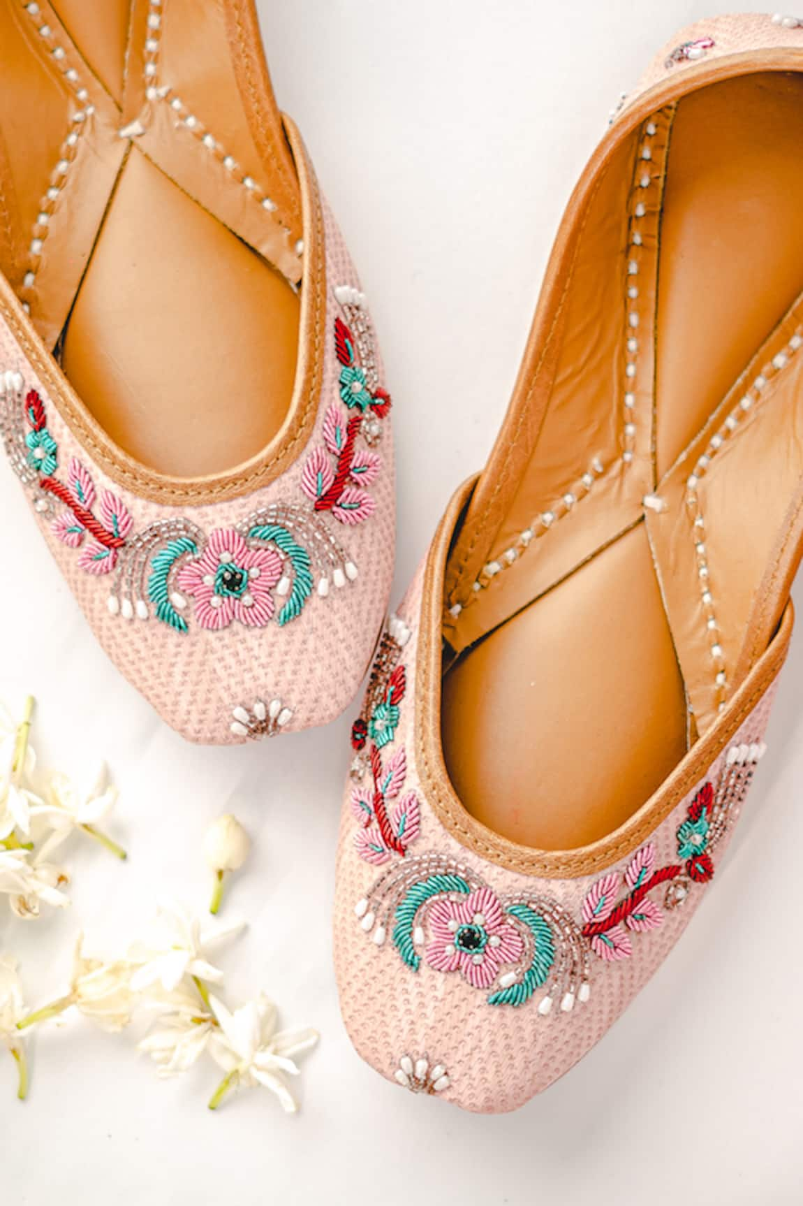 NR BY NIDHI RATHI Zari & Pearl Embellished Juttis