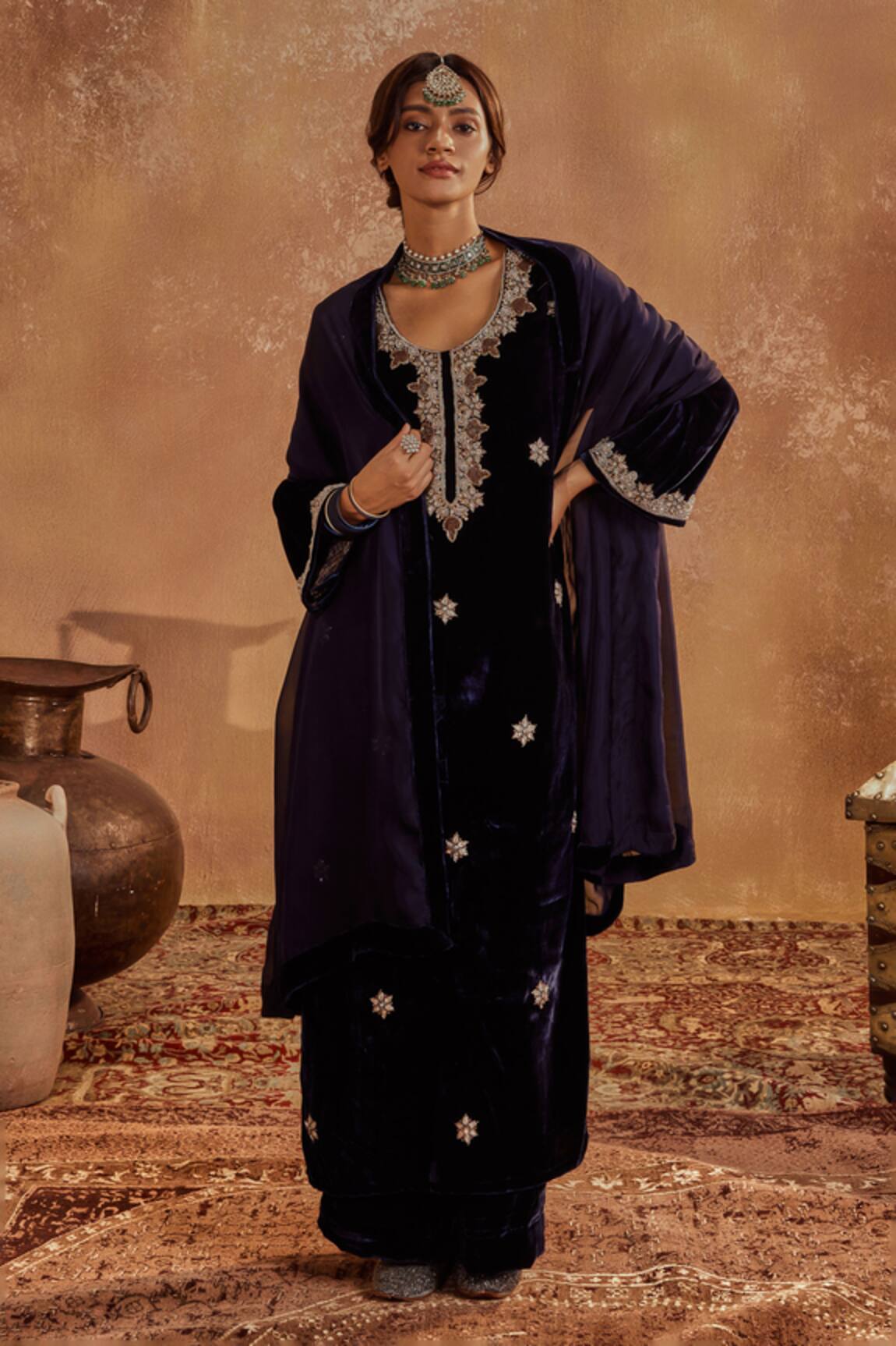 Roze Rubina Hand Embroidered Kurta Set