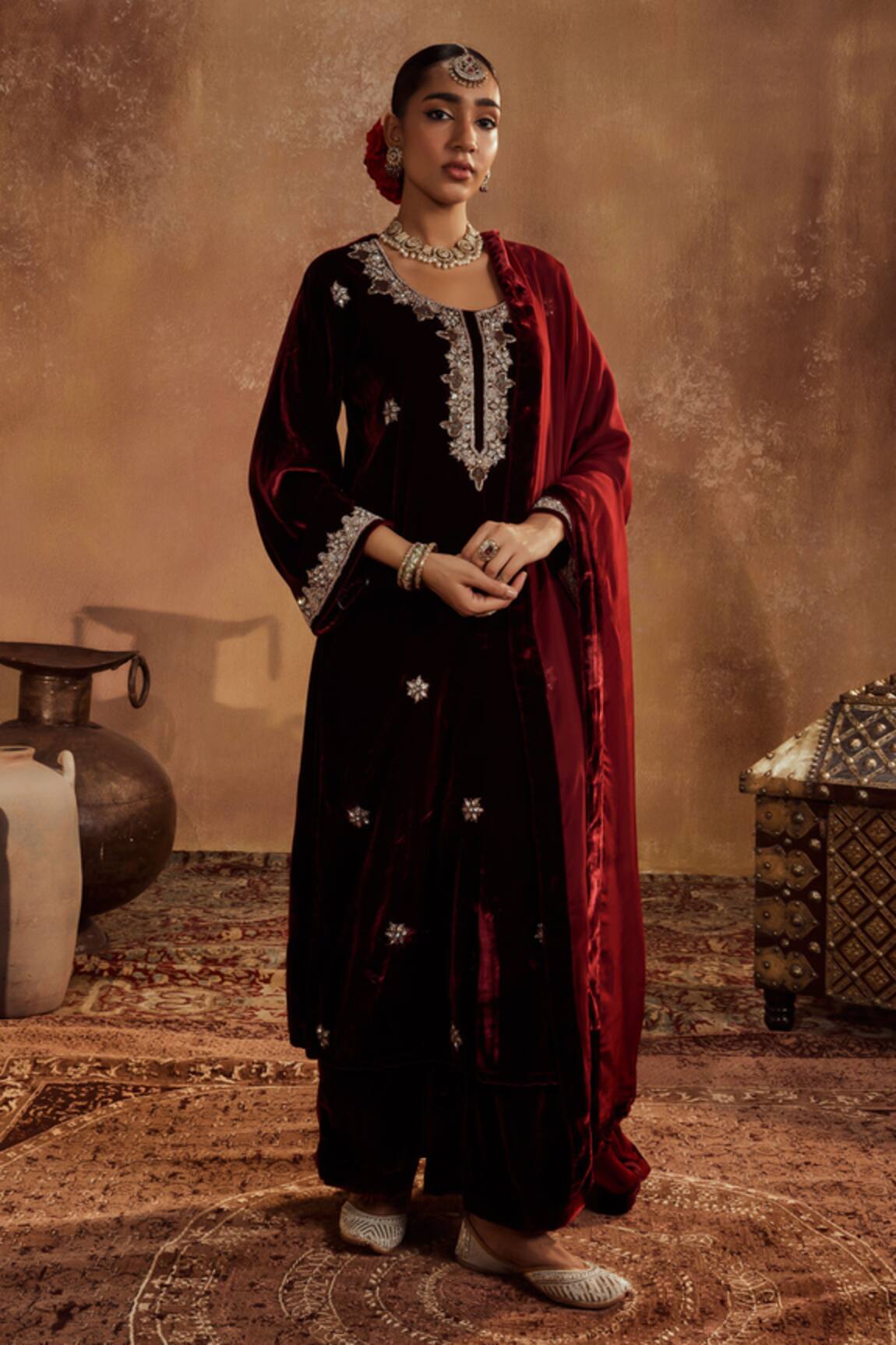 Roze Rubina Floral Hand Embroidered Kurta Set