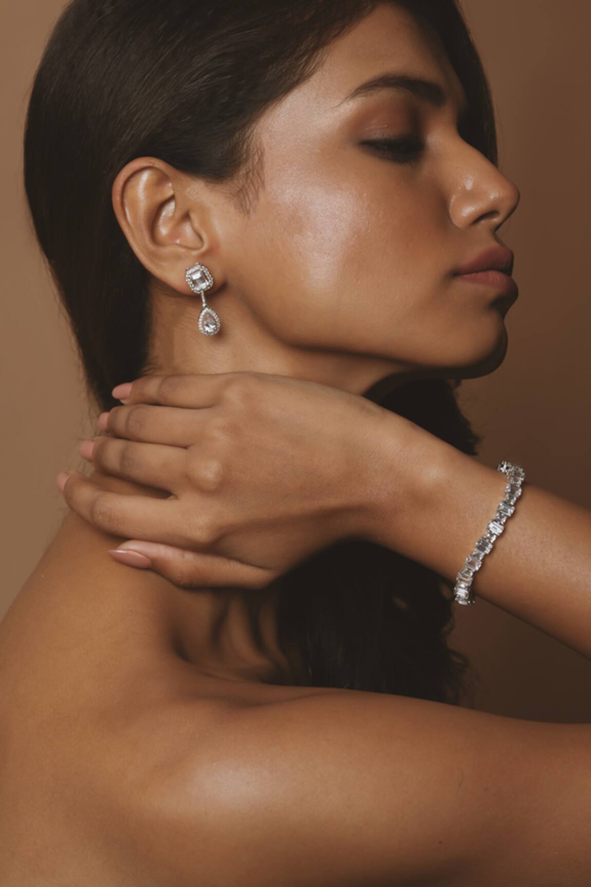 Prata Emerald Halo Stone Studs 