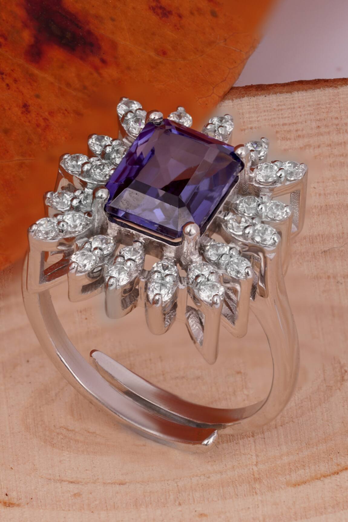 Prata Stone Encrusted Finger Ring