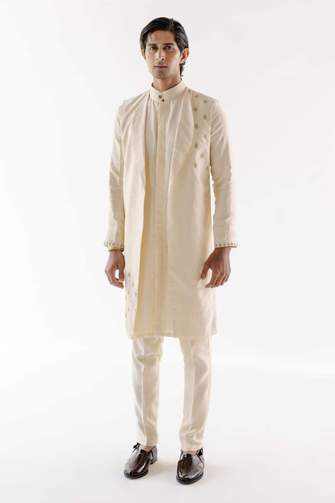 Ridhimaa Gupta Mustafa Solid Kurta Set With Bundi