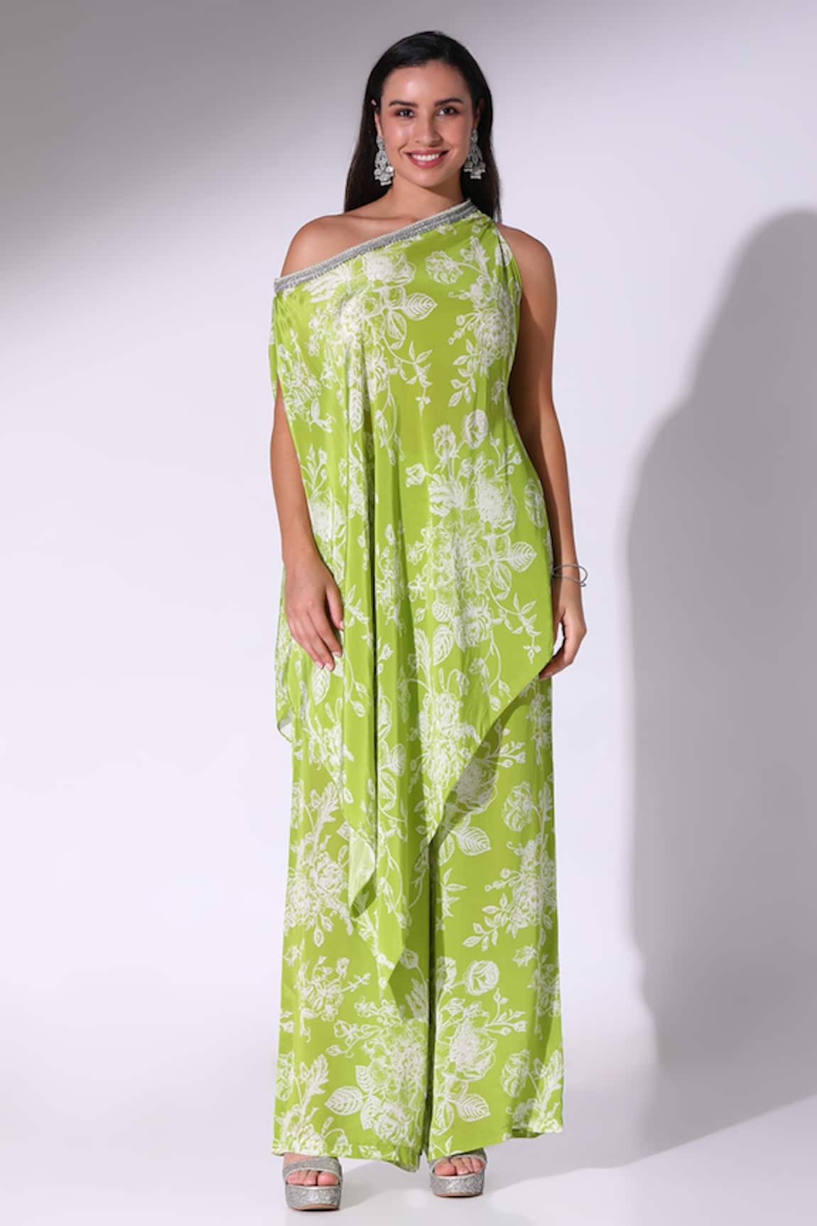 Sakshi Girri Off Shoulder Floral Print Tunic & Pant Set