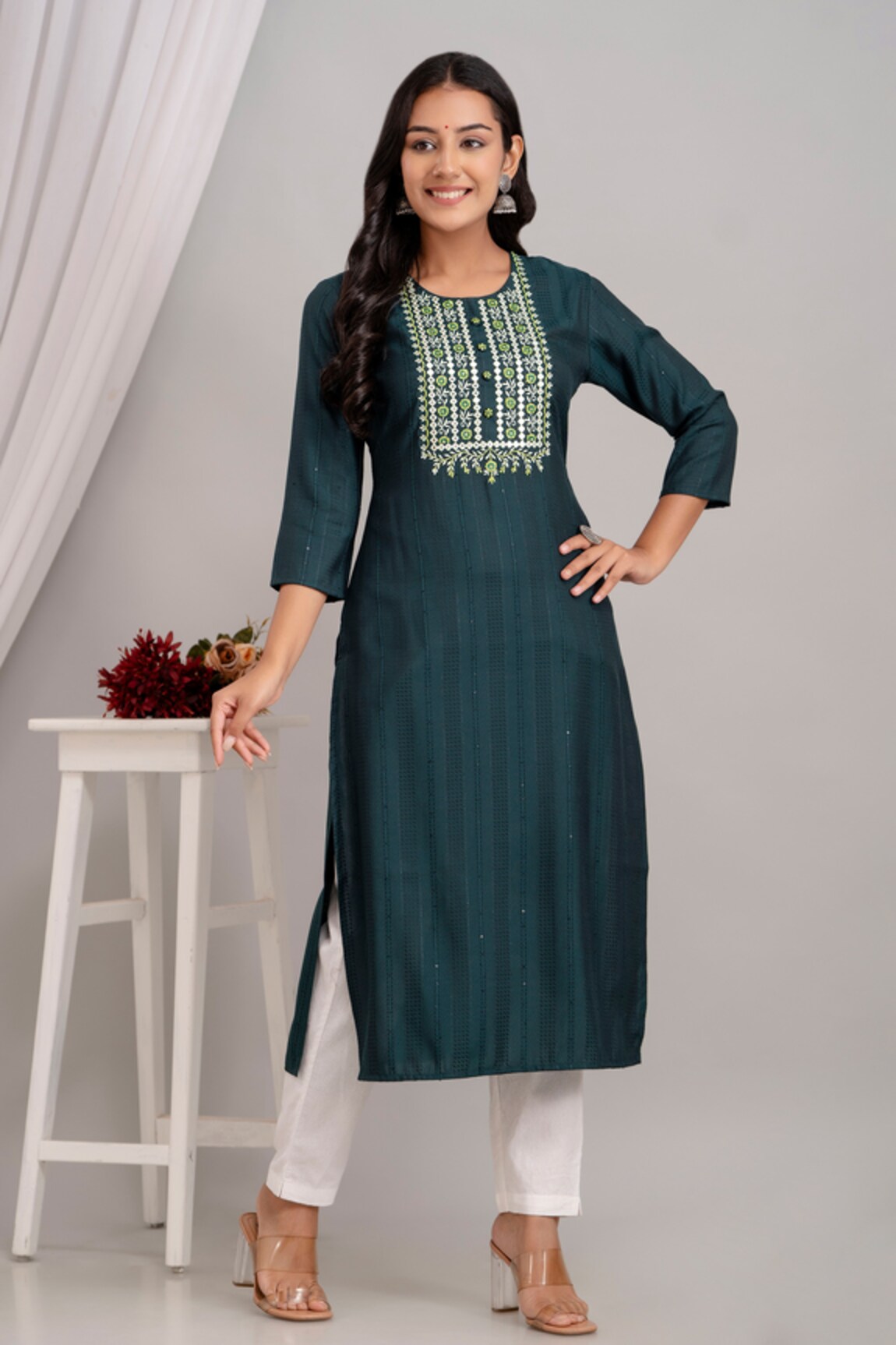 Kohsh Floral Embroidered Kurta