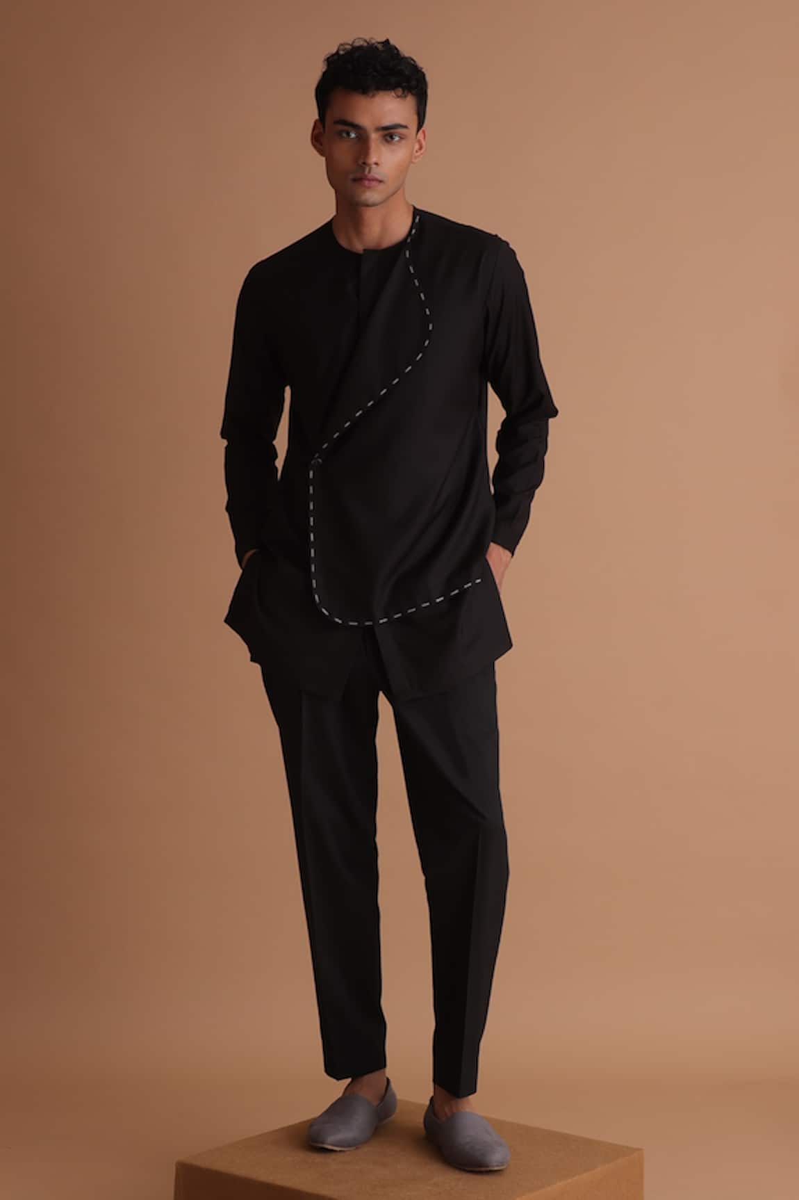 Tisa - Men Stitch Embroidered Overlap Panel Kurta With Pant