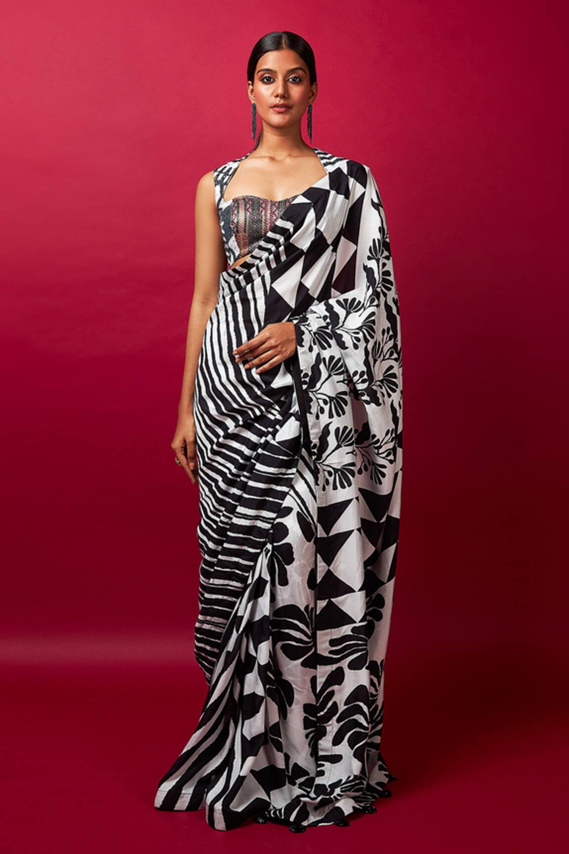 Vedika M Multi Color Abstract Print Pre-Stitched Saree 
