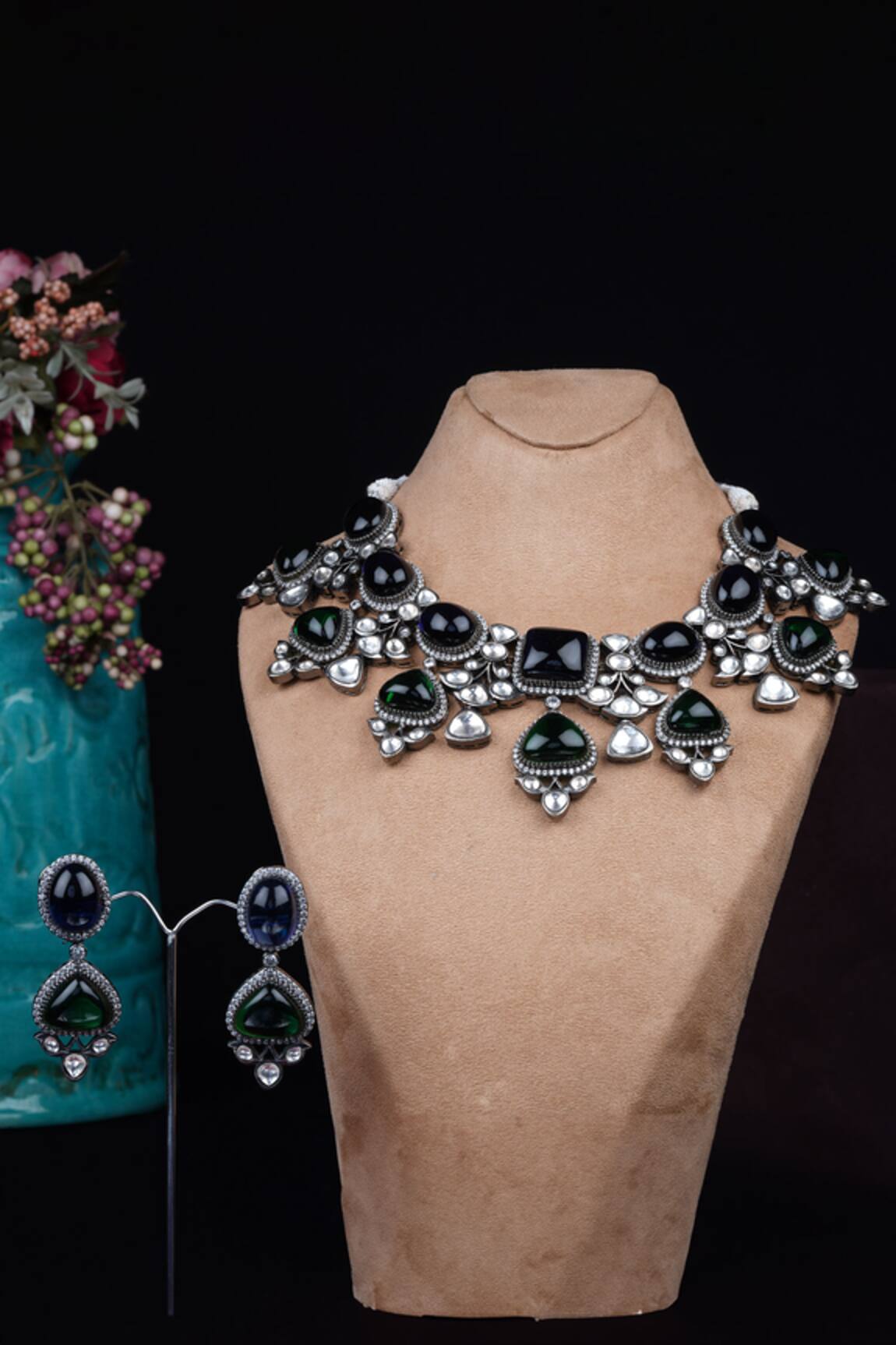 Studio6 Jewels Geometric Shaped Necklace Set 