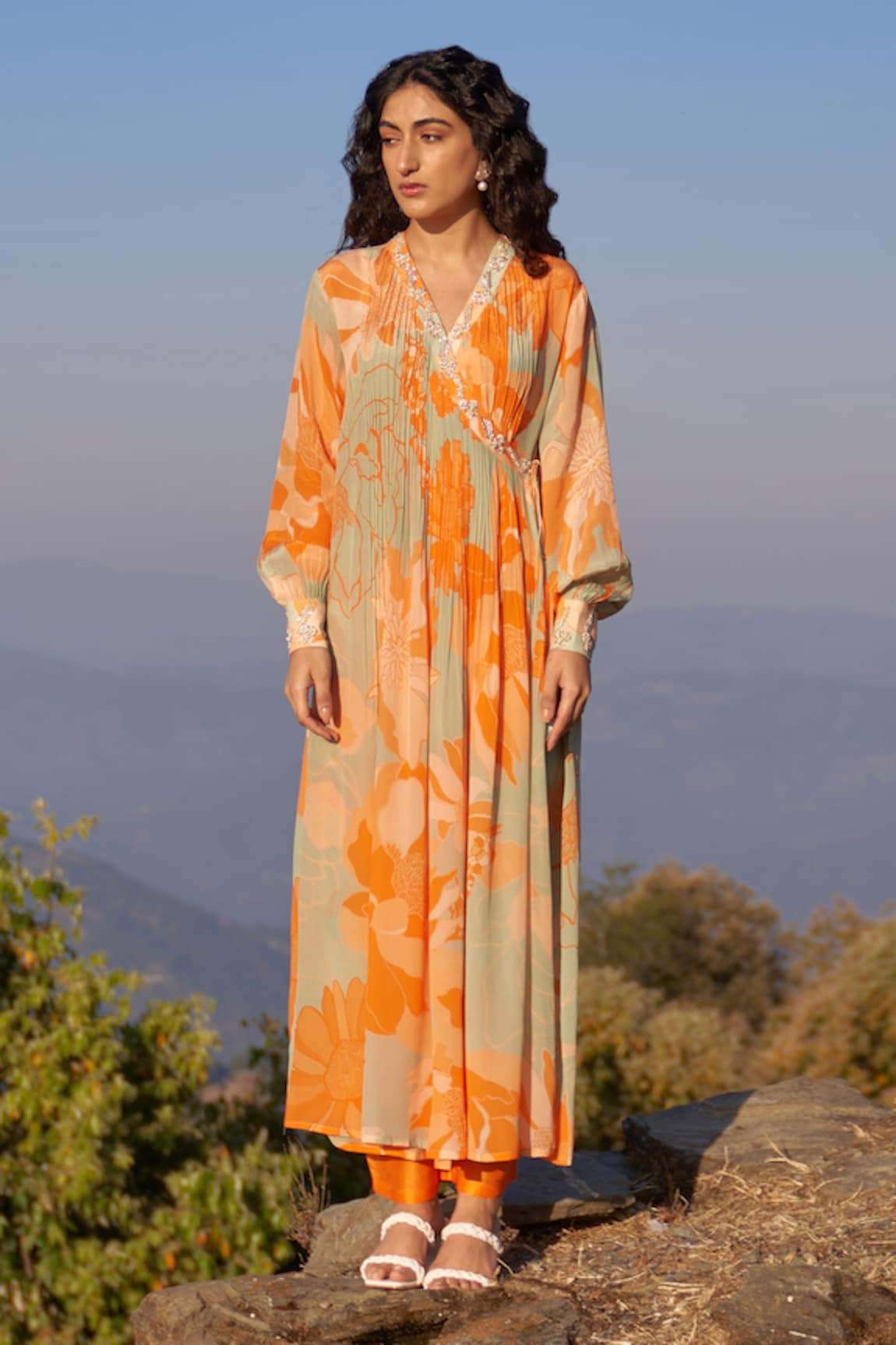 Archana Shah Cosmo Bloom Print Kurta With Pant