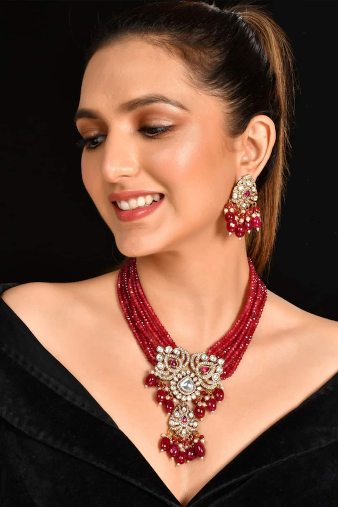 Ishhaara Stone Embellished Pendant Necklace Set