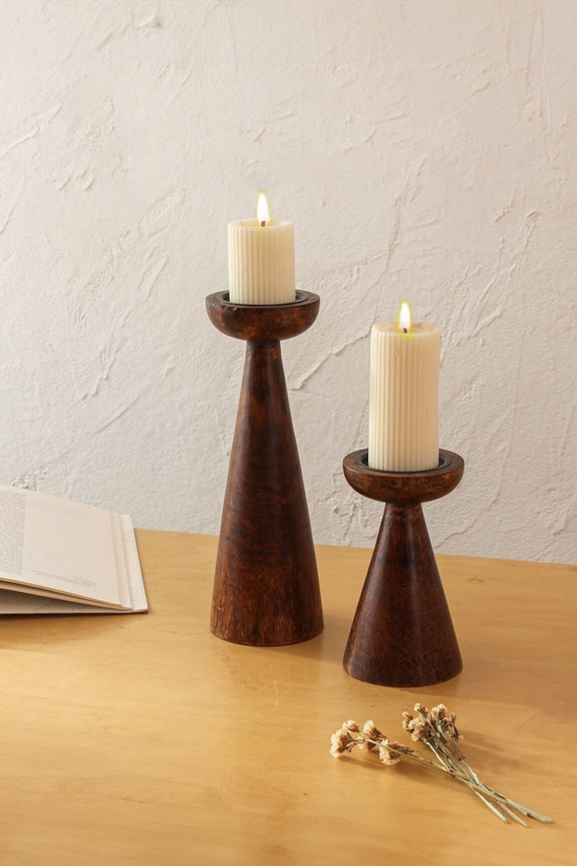 House This Saddle Candle Stand & Table Runner Gift Box Set