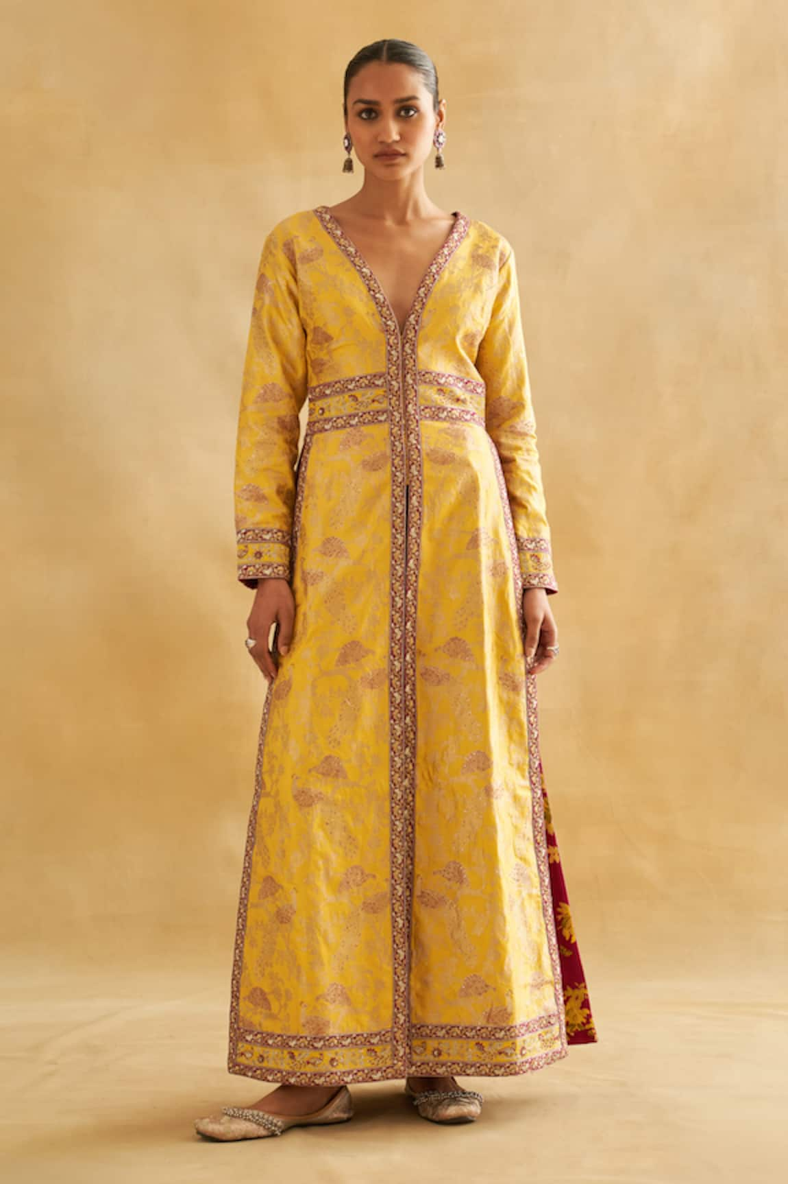 Taisha Banarasi Peacock Jaal Woven Jacket Kurta With Flared Pant