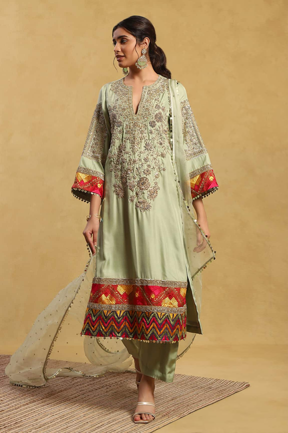 Akriti by Ritika Jafira Floral Embroidered Kurta Set