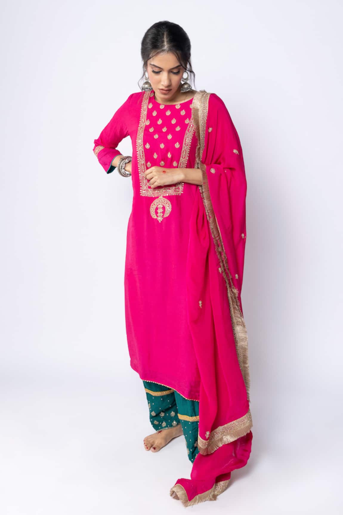 Pants And Pajamas Chanderi Floral Embroidered Kurta & Pant Set 