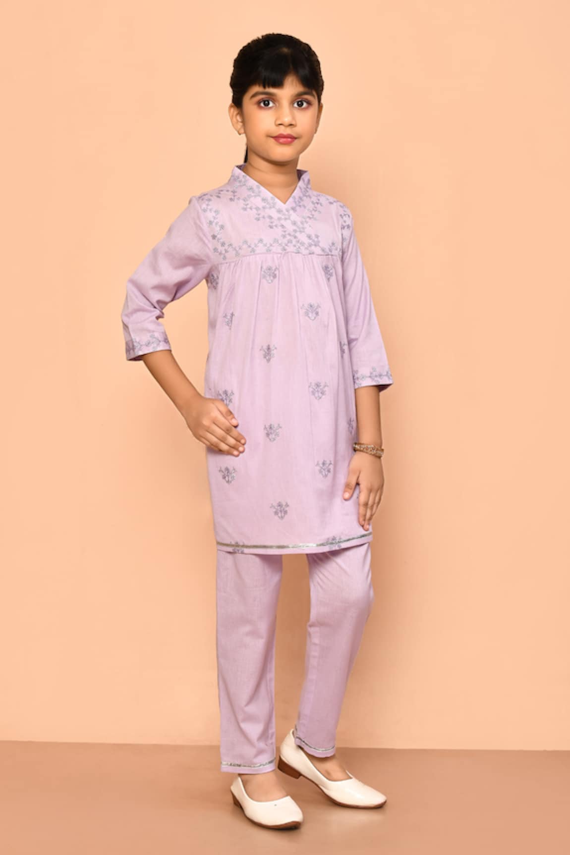 Banana Bee Floral Embroidered Kurta & Pant Set