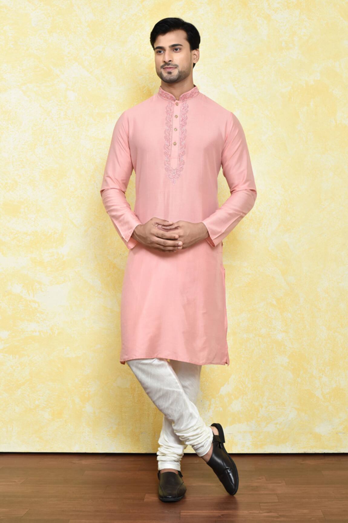 Samyukta Singhania Floral Placket Embroidered Kurta Set 