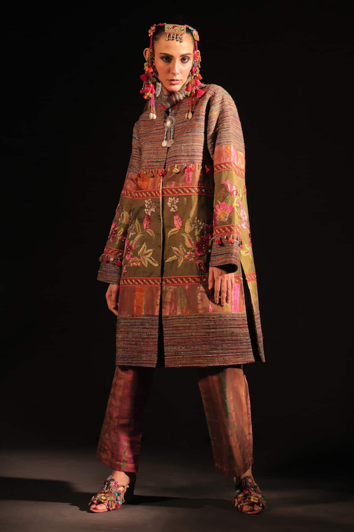 Capisvirleo Ashraf Embroidered Panel Coat