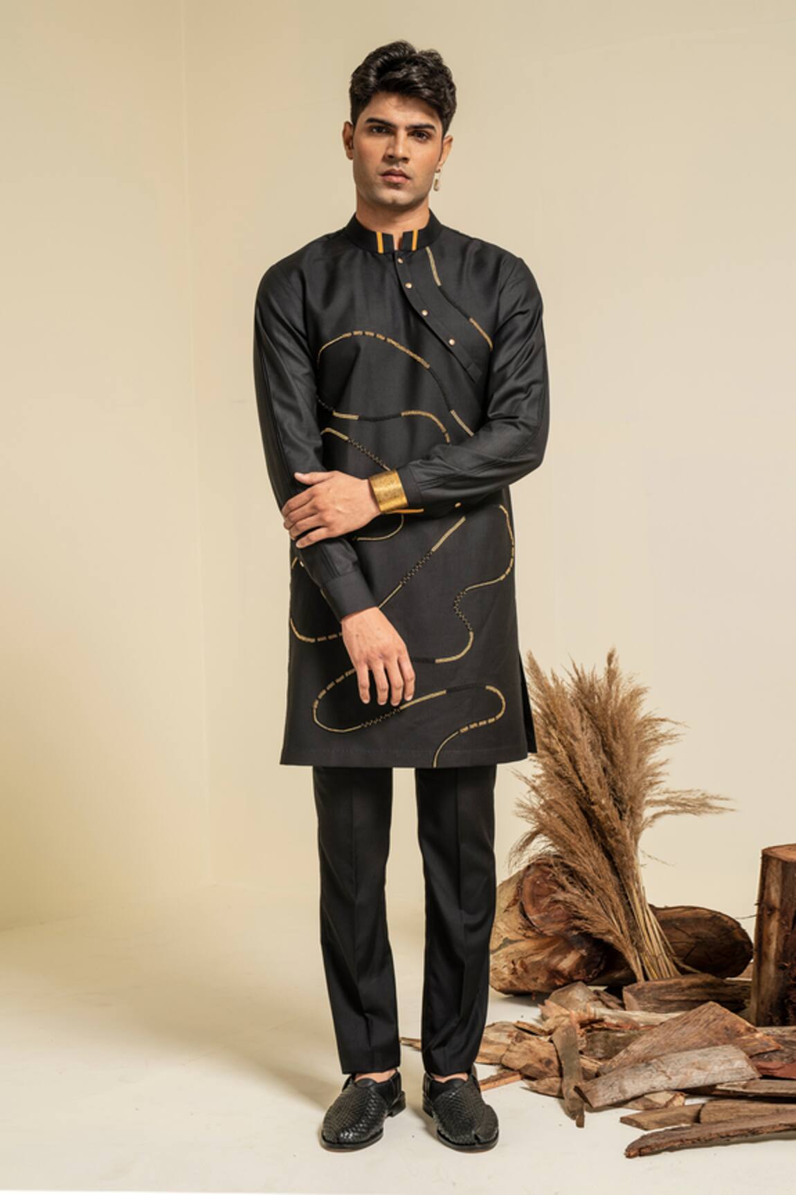 Abkasa Hand Embroidered Kurta & Trouser Set
