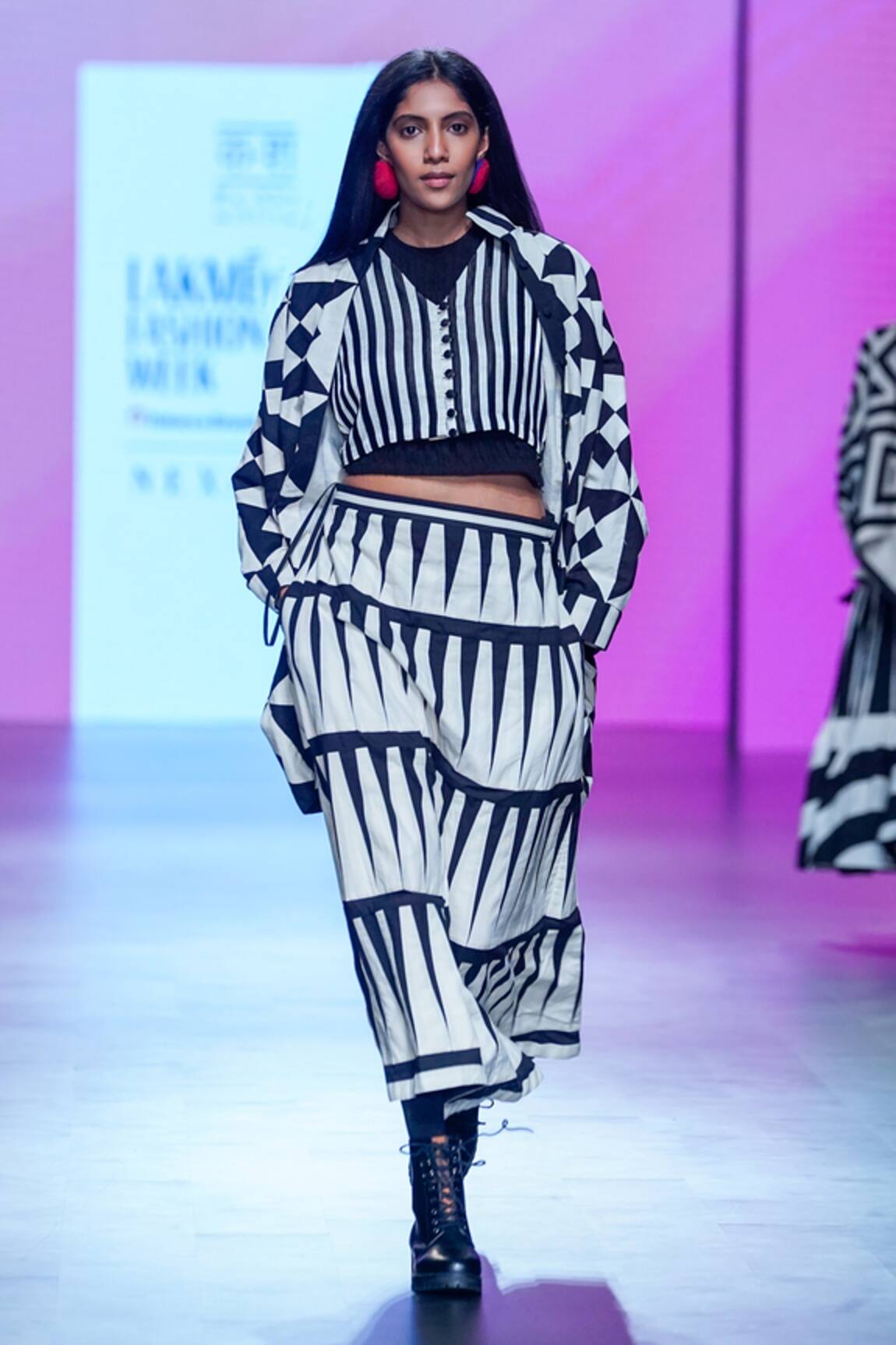 Ka-Sha Appliqued Geometric Pattern Skirt 