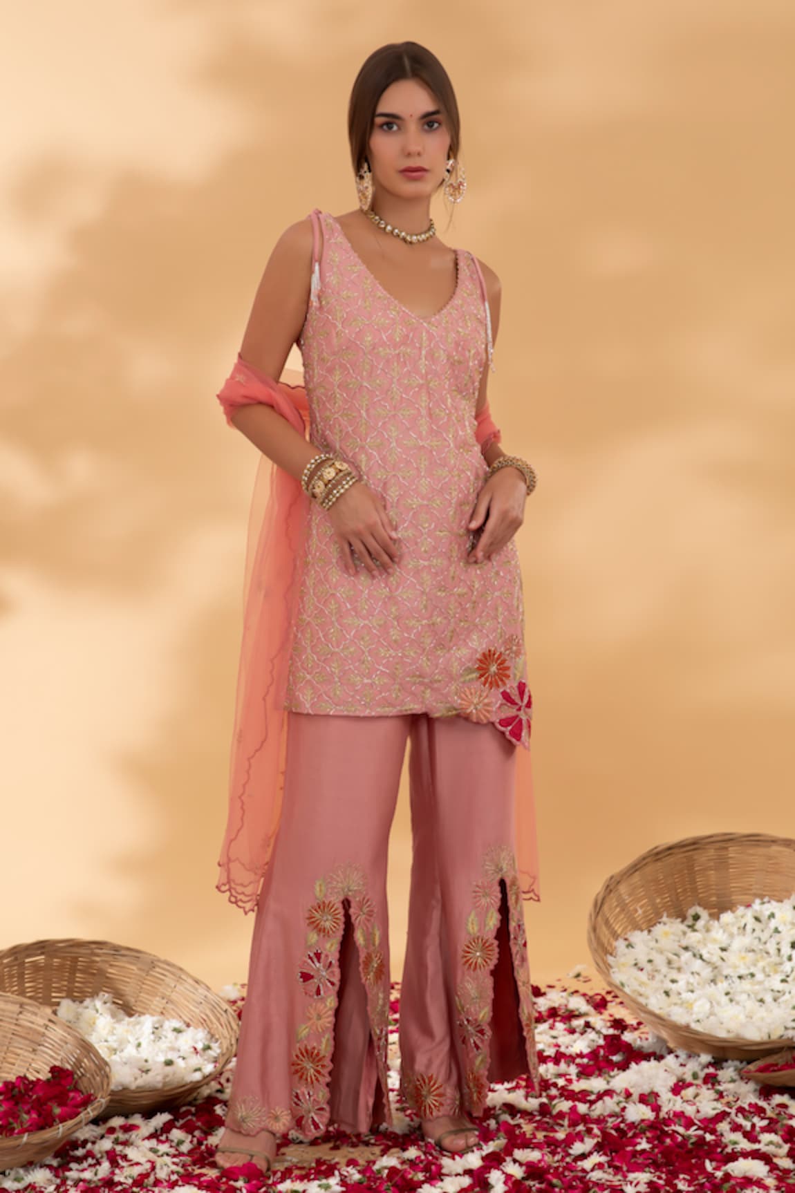 Show Shaa Parineeta Jaal Embroidered Kurta Pant Set