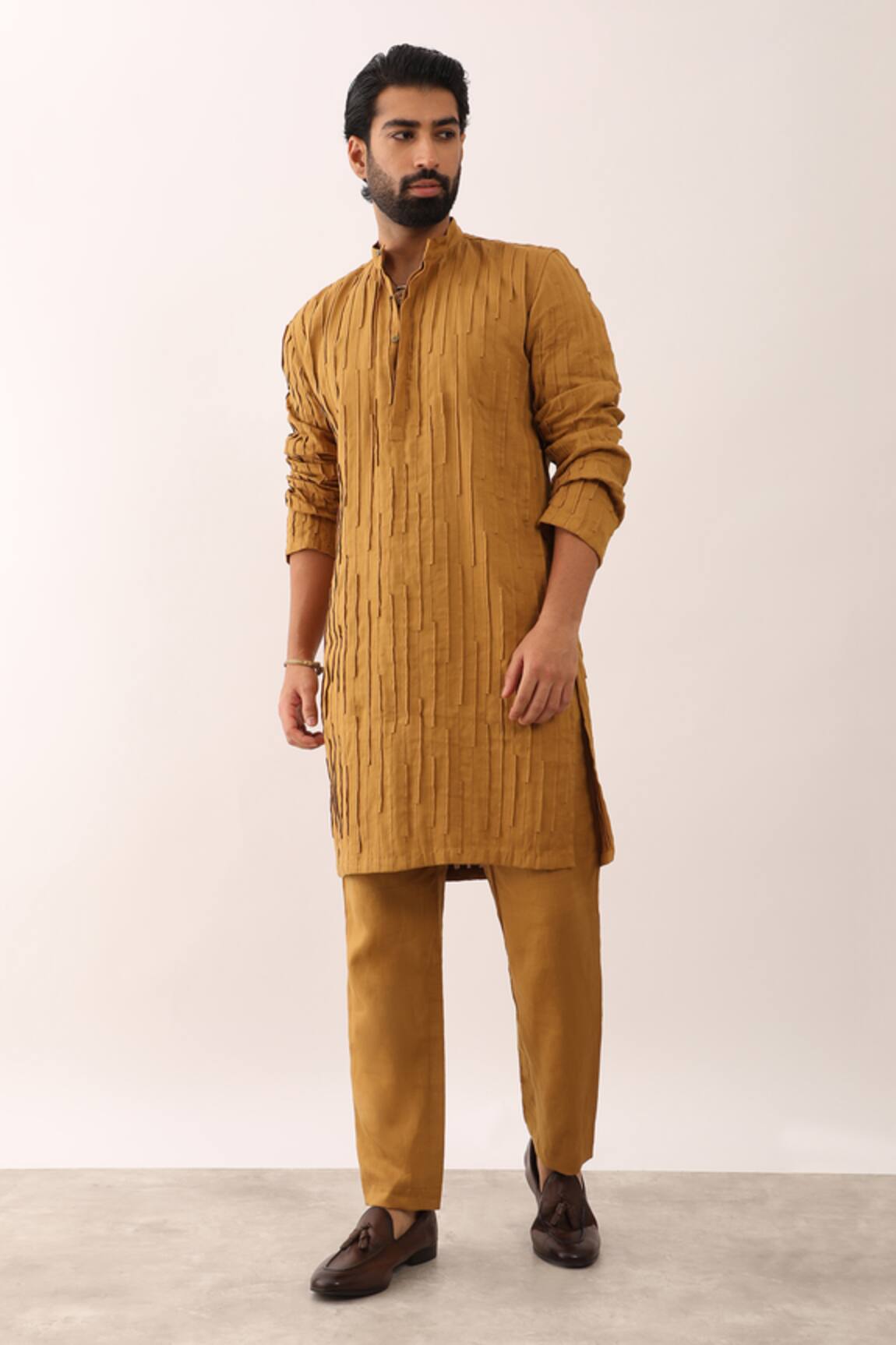 Son of A Noble Snob Viraj Linen Straight Solid Kurta & Pant Set 