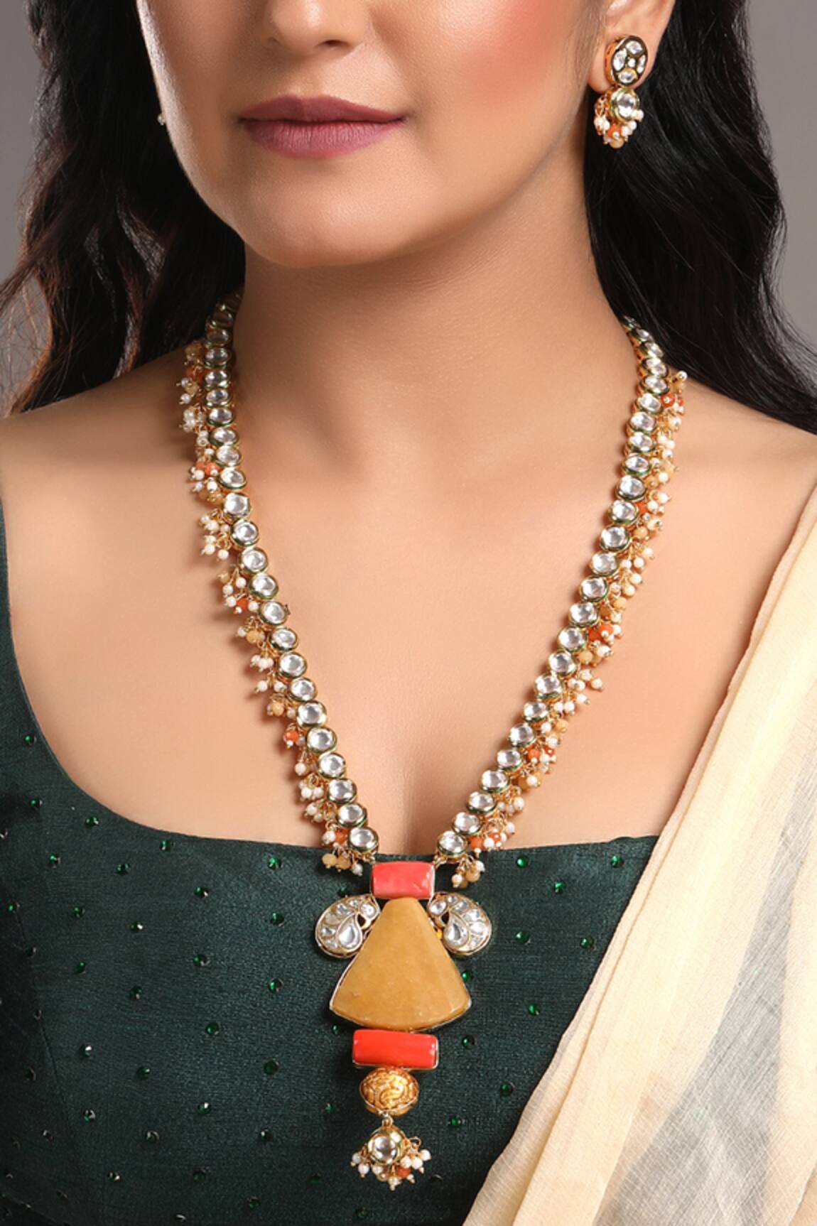 HRISHA Geometric Kundan Embellished Necklace Set 