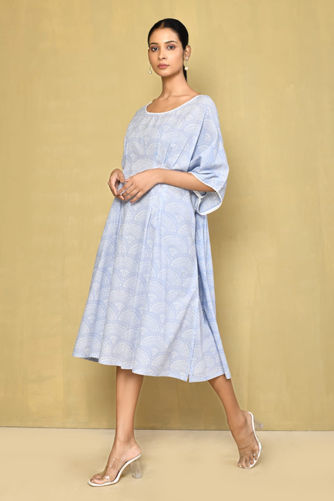 Naintara Bajaj Cotton Scallop Print Kaftan