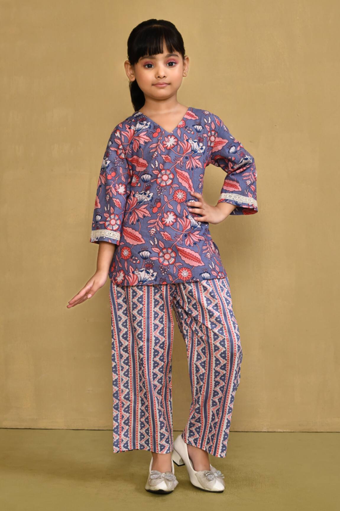 Banana Bee Cotton Bloom Print Top & Pant Set