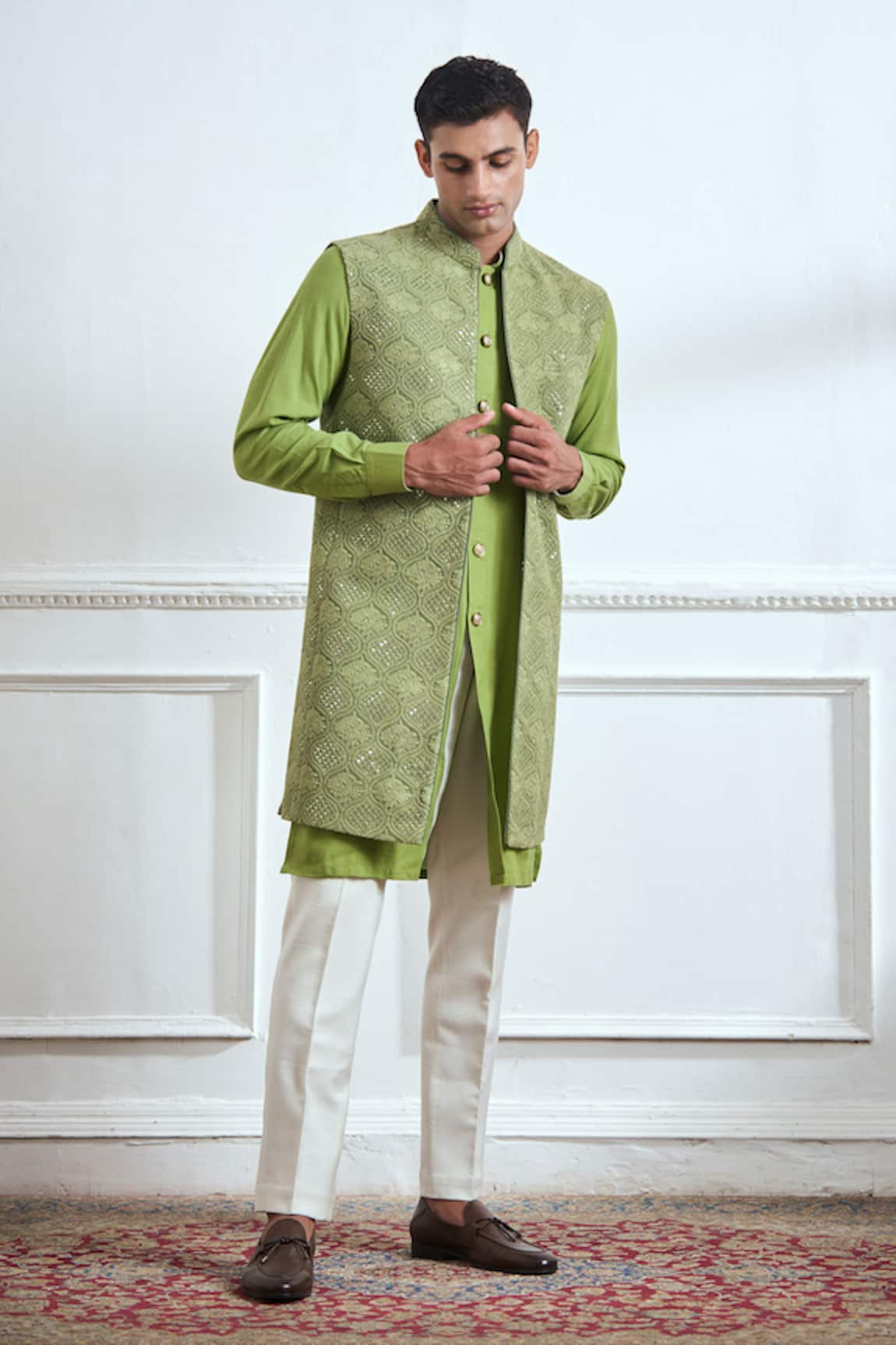 TAJIRI Karshan Embroidered Long Bundi Kurta Set