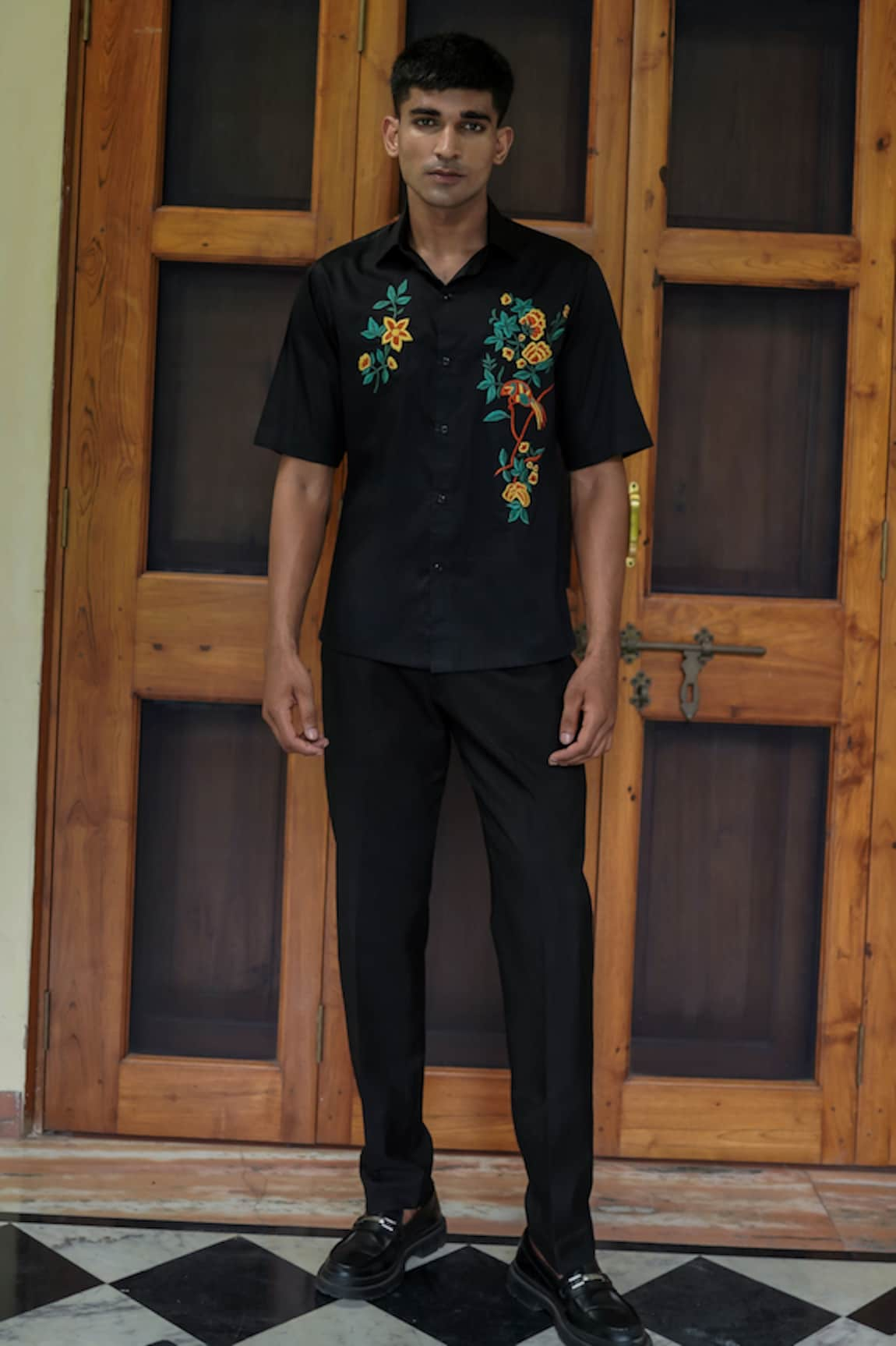 TAJIRI Chataeau Floral Embroidered Shirt