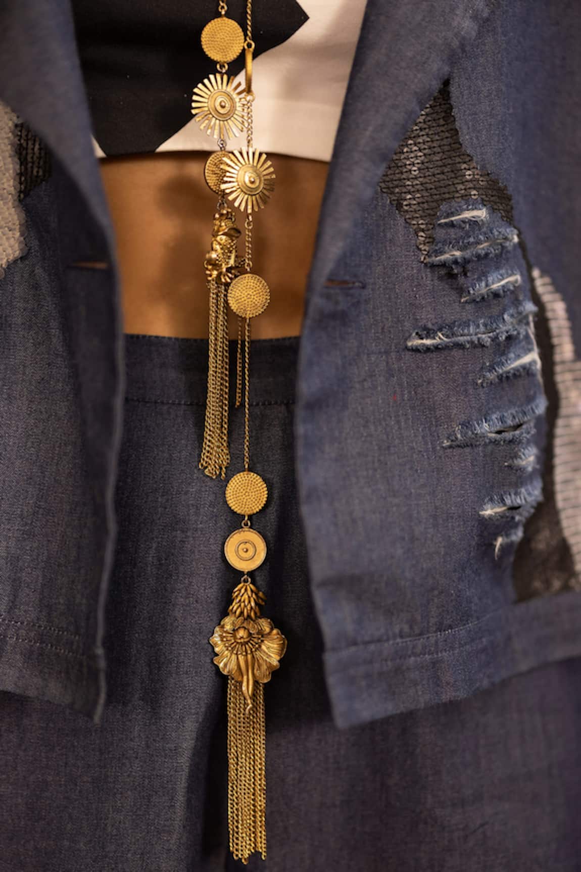 AK-OK Floral Carved Coin Scarf Necklace