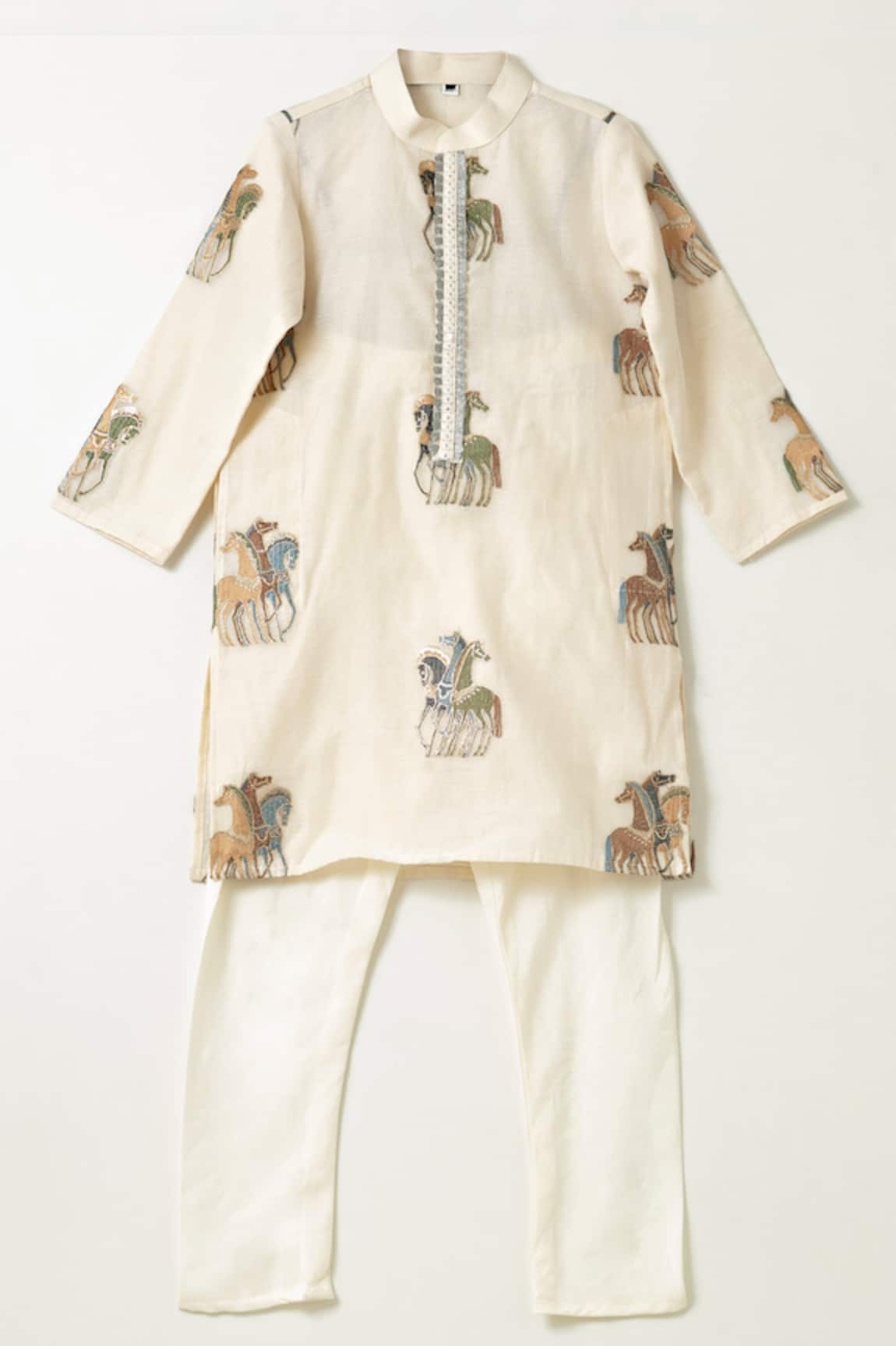 Shruti Jalan Horse Embroidered Kurta With Pyjama