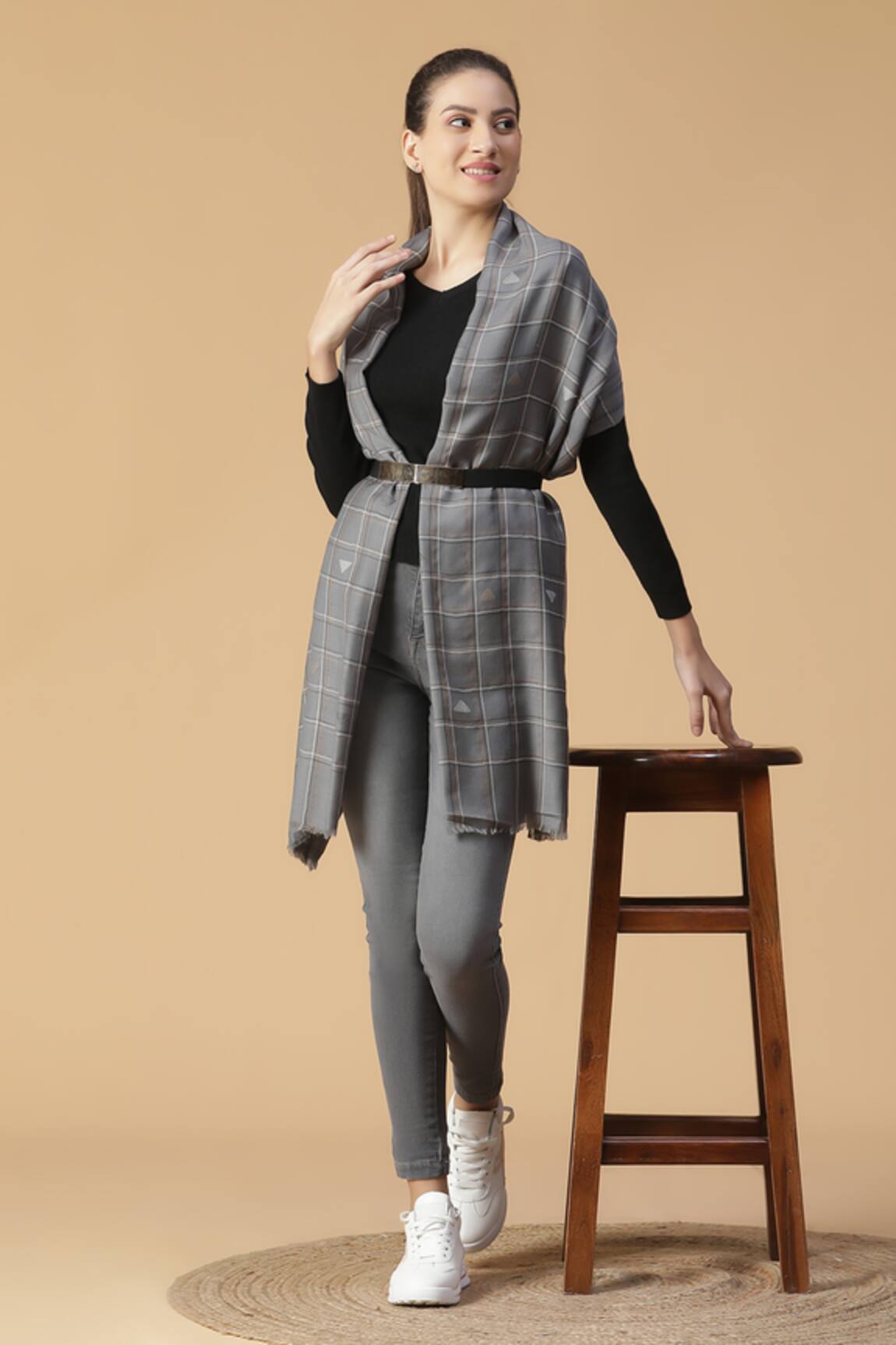 Shingora Tim-Tim Checkered Wool Woven Stole 